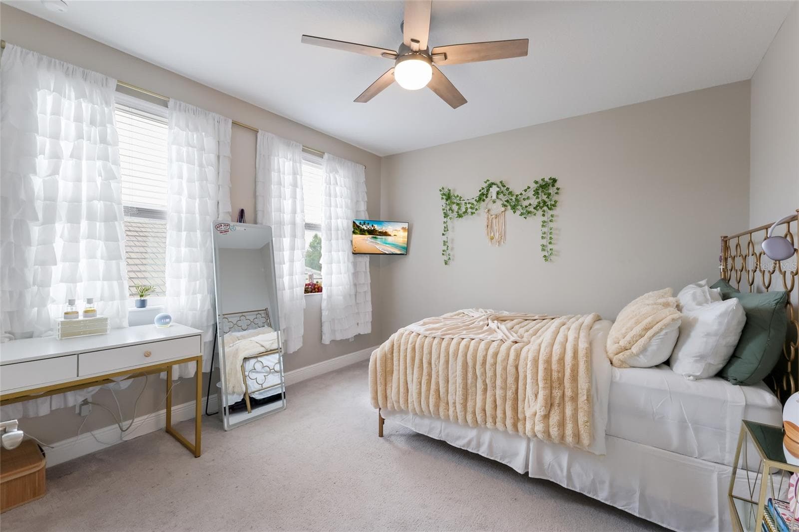 Single Family Residence at 2210 WOODLEAF HAMMOCK CT, LAKEWOOD RANCH, photo 54 of 91