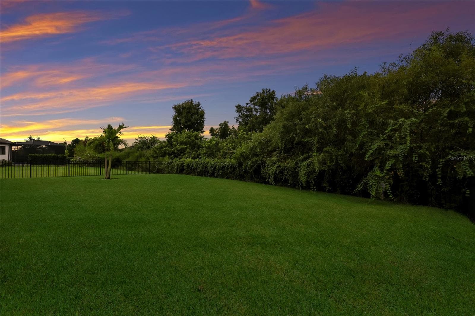 Single Family Residence at 2210 WOODLEAF HAMMOCK CT, LAKEWOOD RANCH, photo 68 of 91