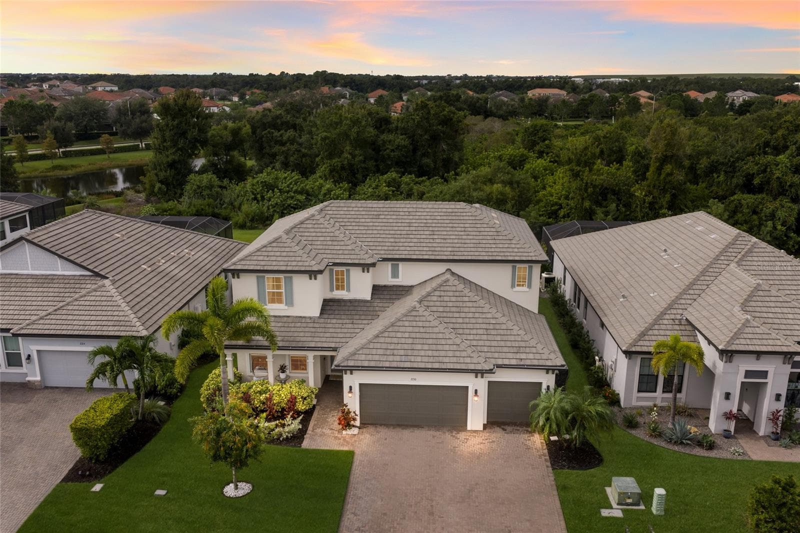 Single Family Residence at 2210 WOODLEAF HAMMOCK CT, LAKEWOOD RANCH, photo 72 of 91