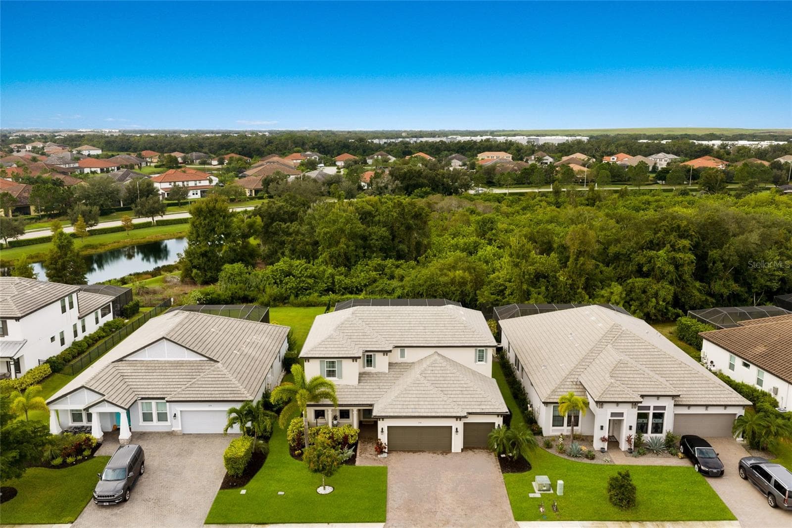 Single Family Residence at 2210 WOODLEAF HAMMOCK CT, LAKEWOOD RANCH, photo 78 of 91