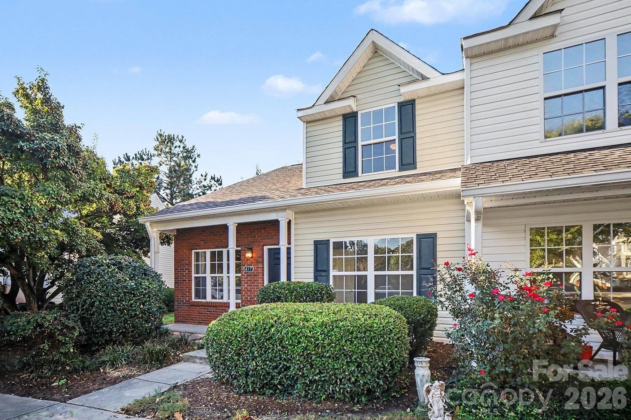 Townhouse at 417 Caddy Street, Fort Mill, photo 2 of 43