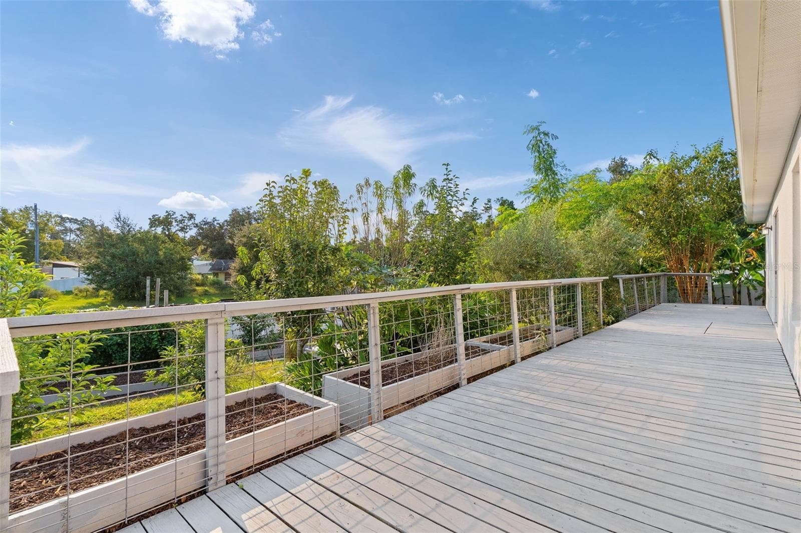 SPACIOUS DECK -FRESHLY PAINTED - 15987 SW 55TH AVENUE RD, OCALA