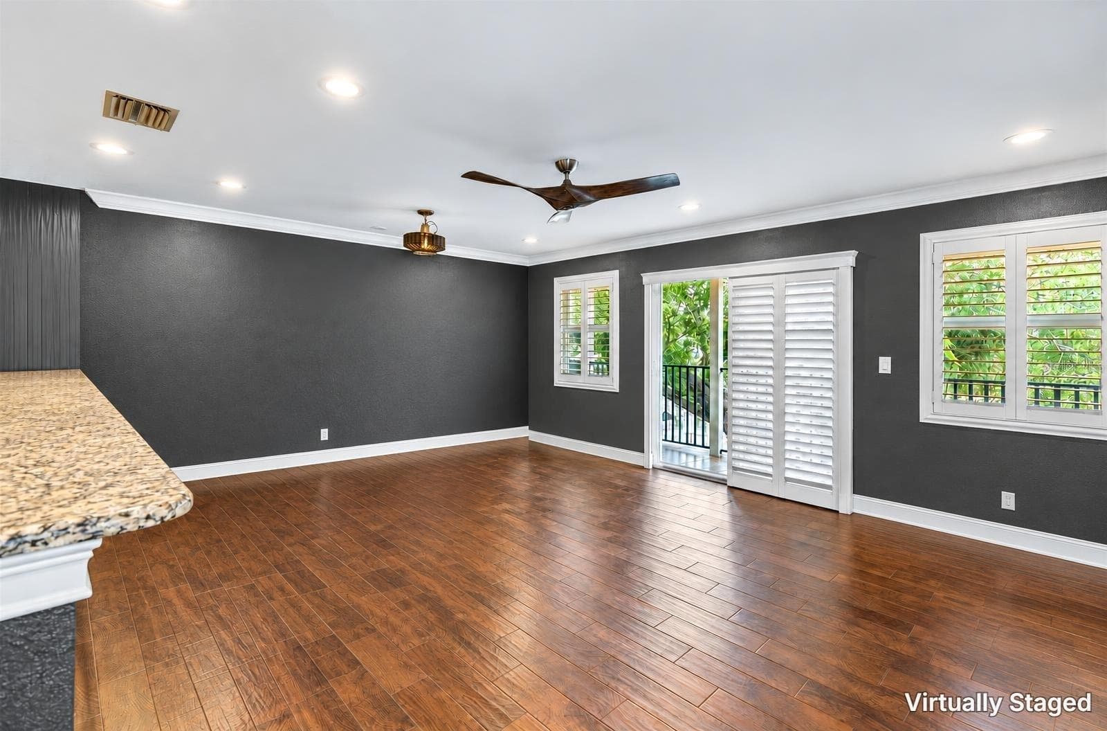 Single Family Residence at 6812 S KISSIMMEE ST, TAMPA, photo 9 of 79