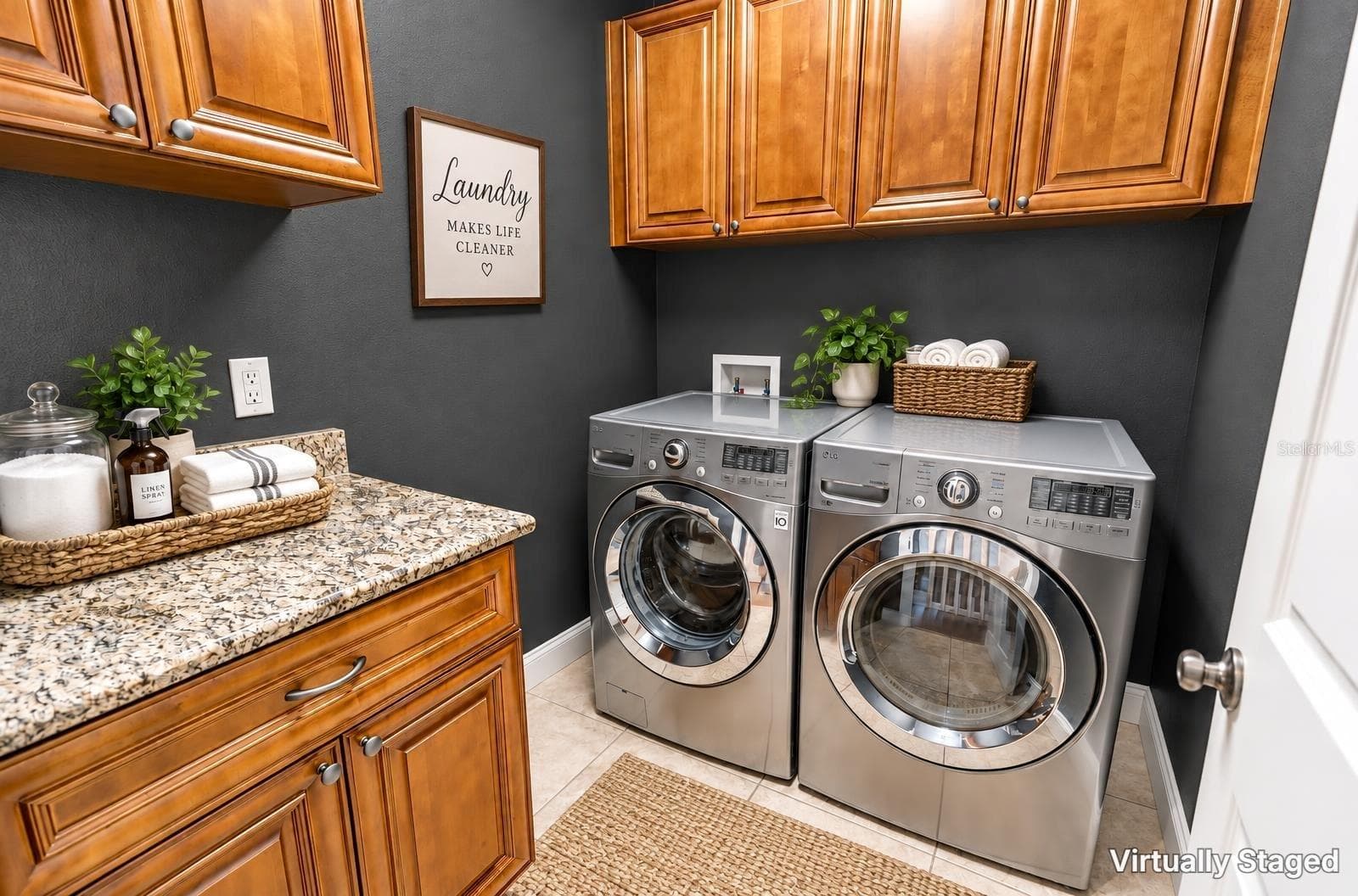 Virtual Staged - 6812 S KISSIMMEE ST, TAMPA