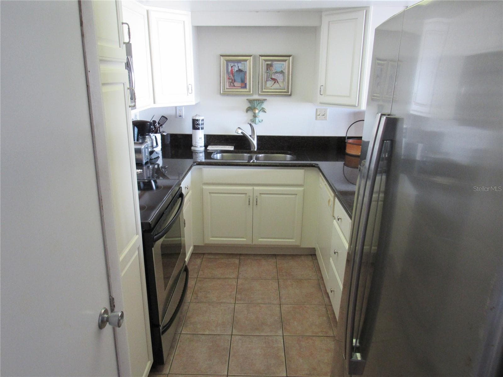 Condominium at 901 GULF DR S #2, BRADENTON BEACH, photo 7 of 32