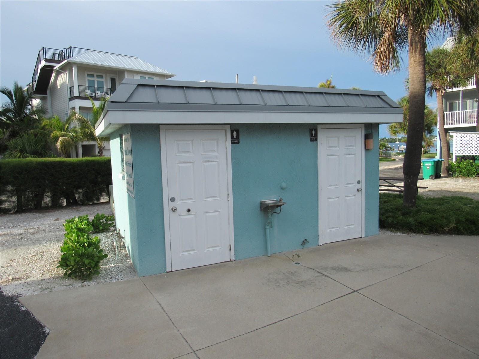 Condominium at 901 GULF DR S #2, BRADENTON BEACH, photo 25 of 32