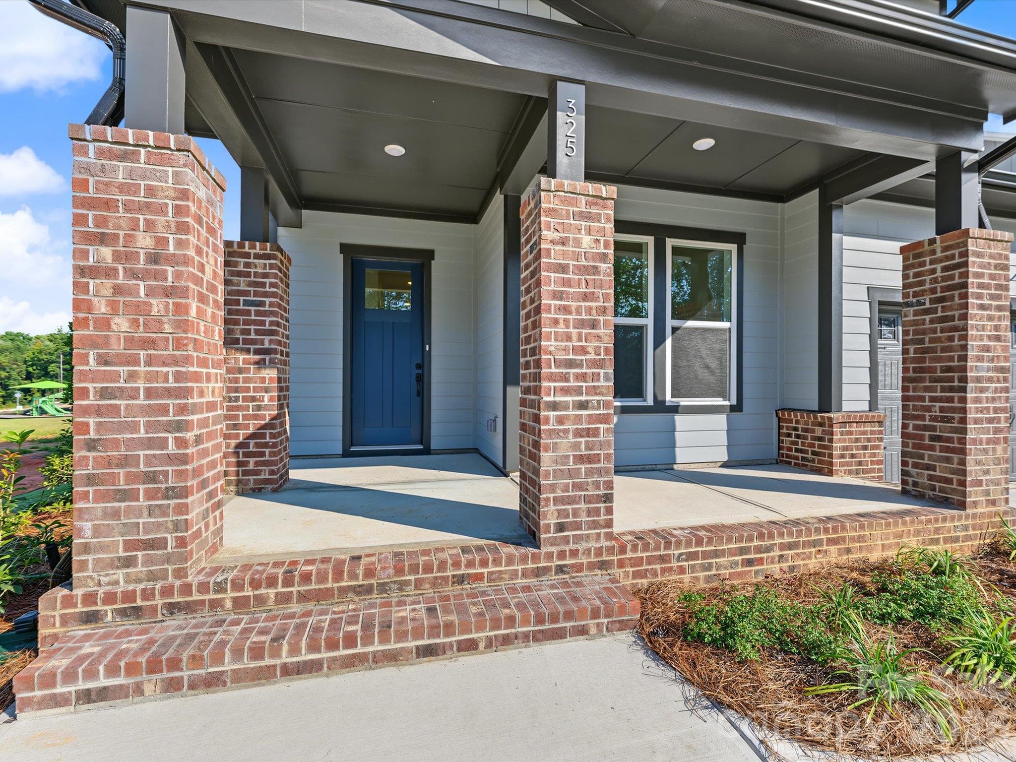 Oversized welcoming front porch! - 325 Portree Street, Rock Hill