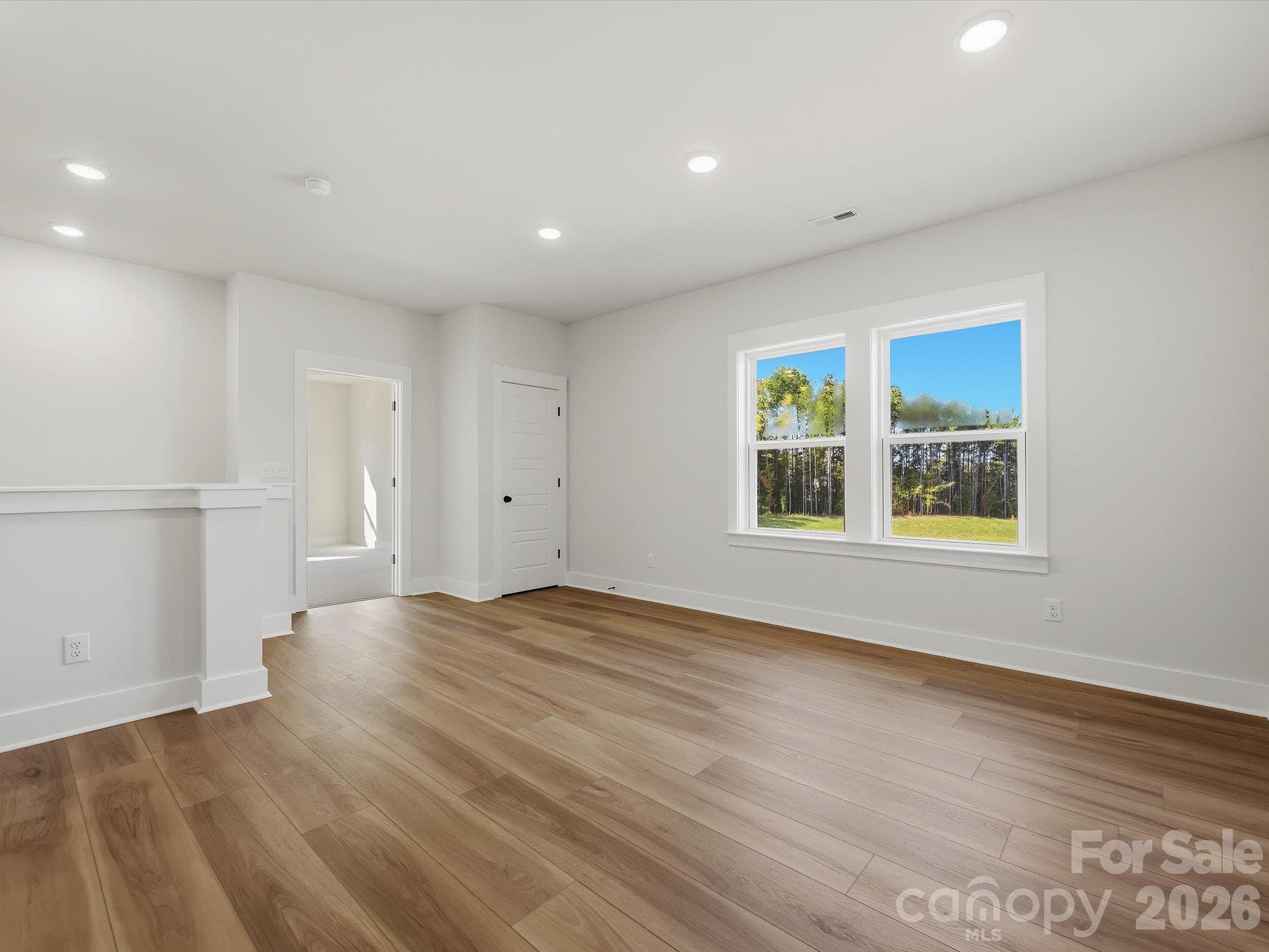 Upstairs Loft Retreat - 325 Portree Street, Rock Hill