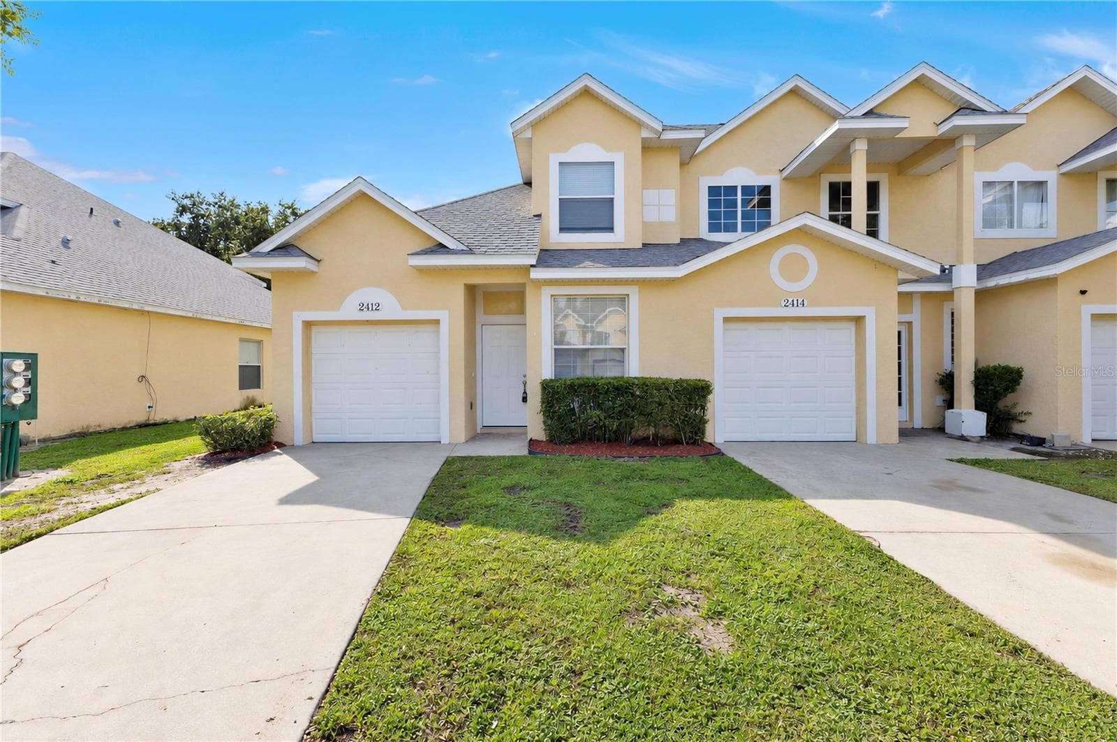 Townhouse at 2412 TEMPLE GROVE LN, KISSIMMEE, photo 3 of 33