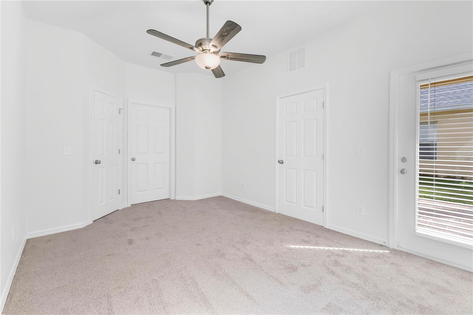 Townhouse at 2412 TEMPLE GROVE LN, KISSIMMEE, photo 15 of 33