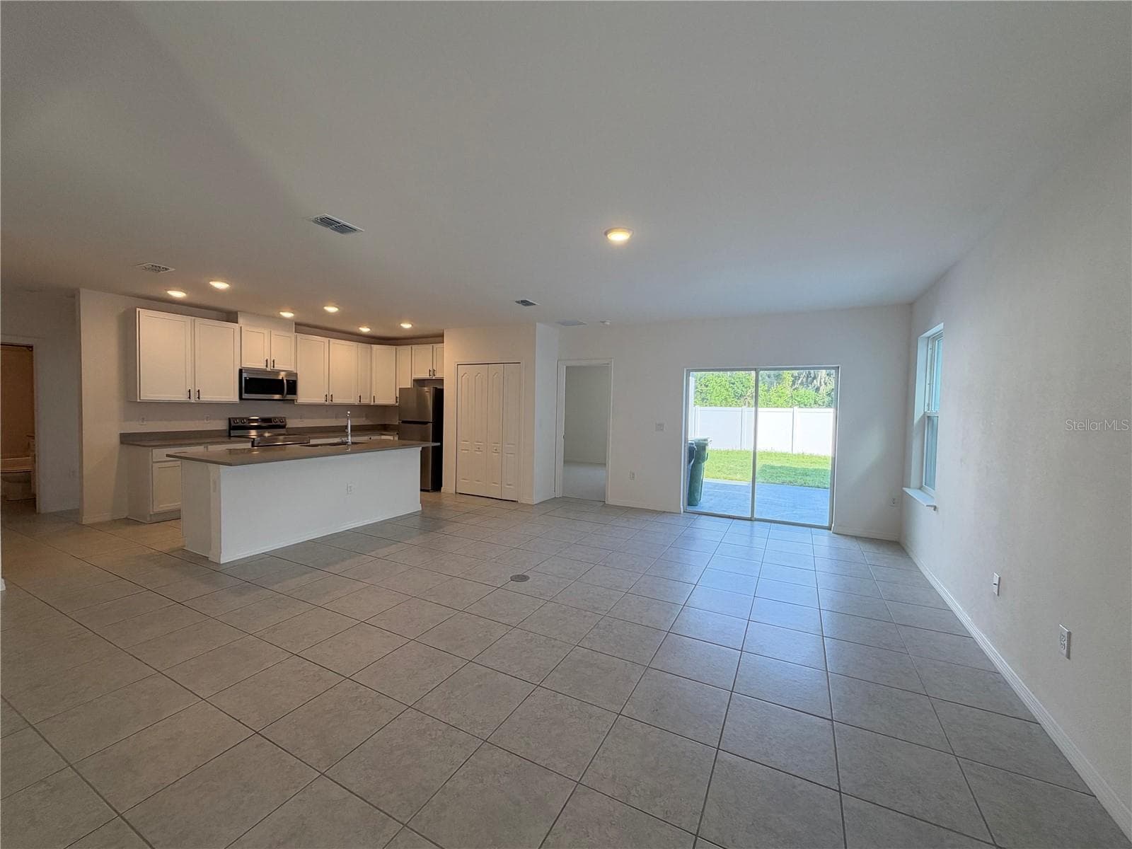Single Family Residence at 2021 CANTON PARK DR, WINTER HAVEN, photo 29 of 92