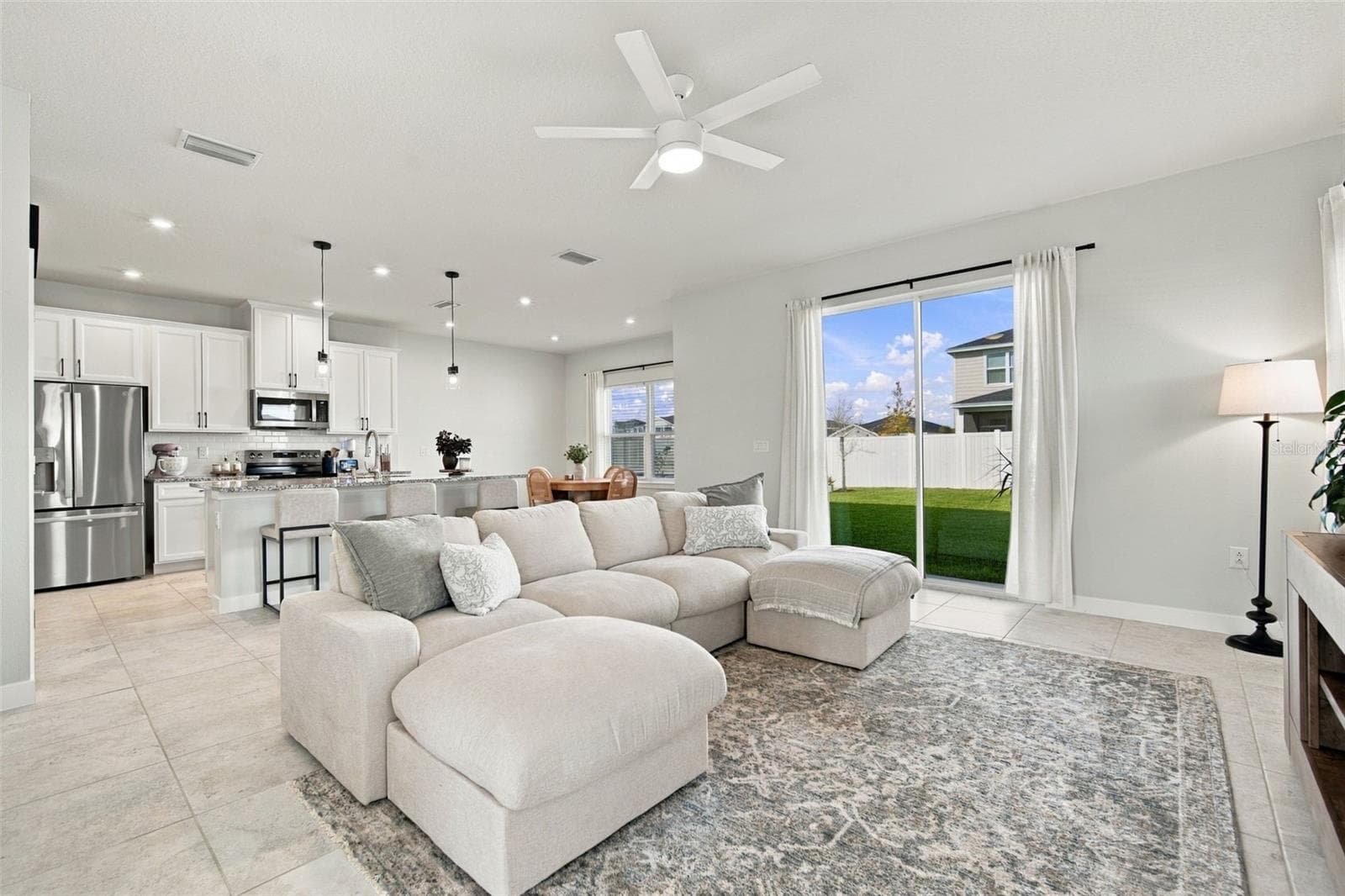 Single Family Residence at 2573 WHITE LADYFISH RD, WIMAUMA, photo 9 of 58