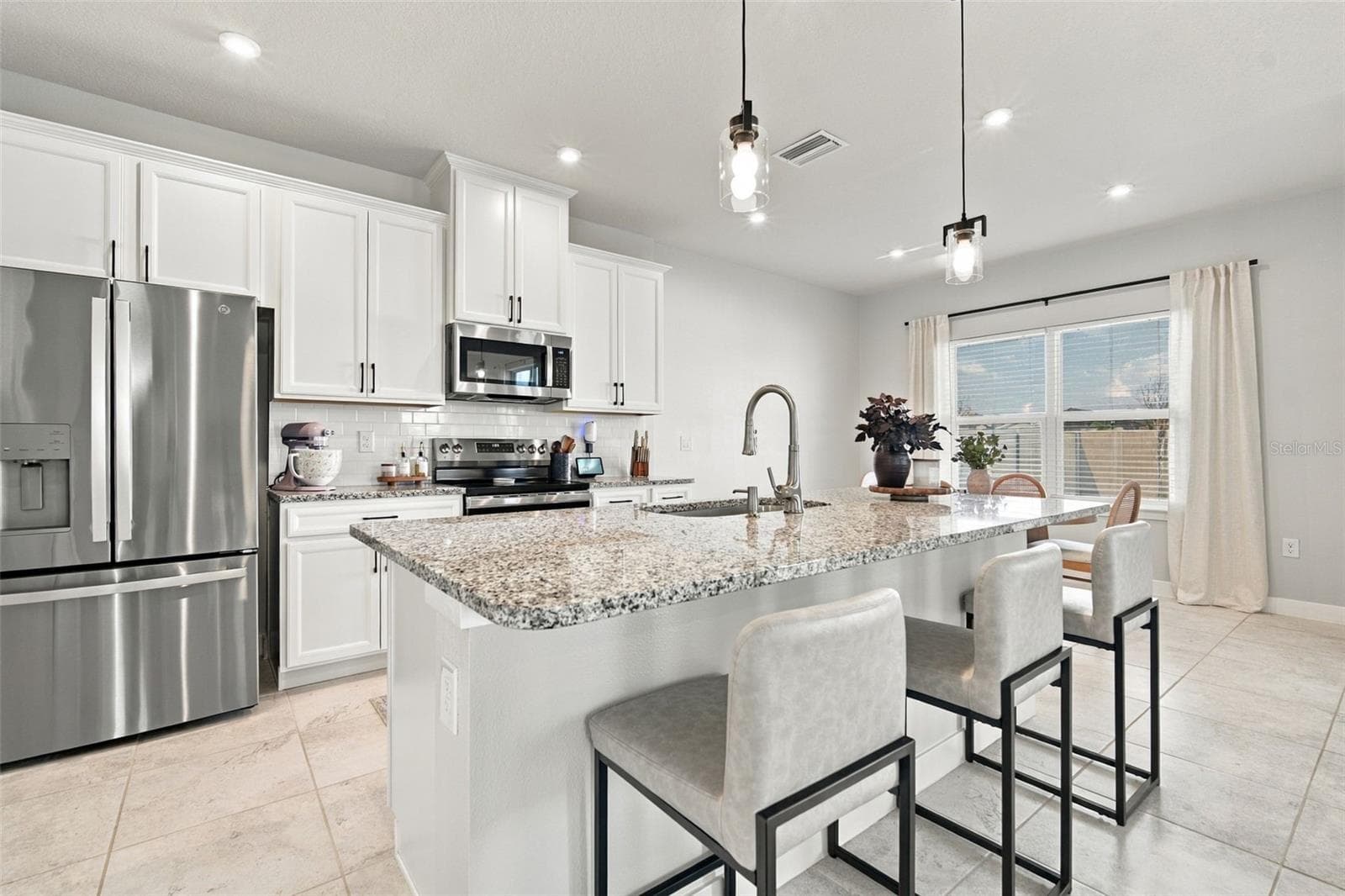 Single Family Residence at 2573 WHITE LADYFISH RD, WIMAUMA, photo 12 of 58