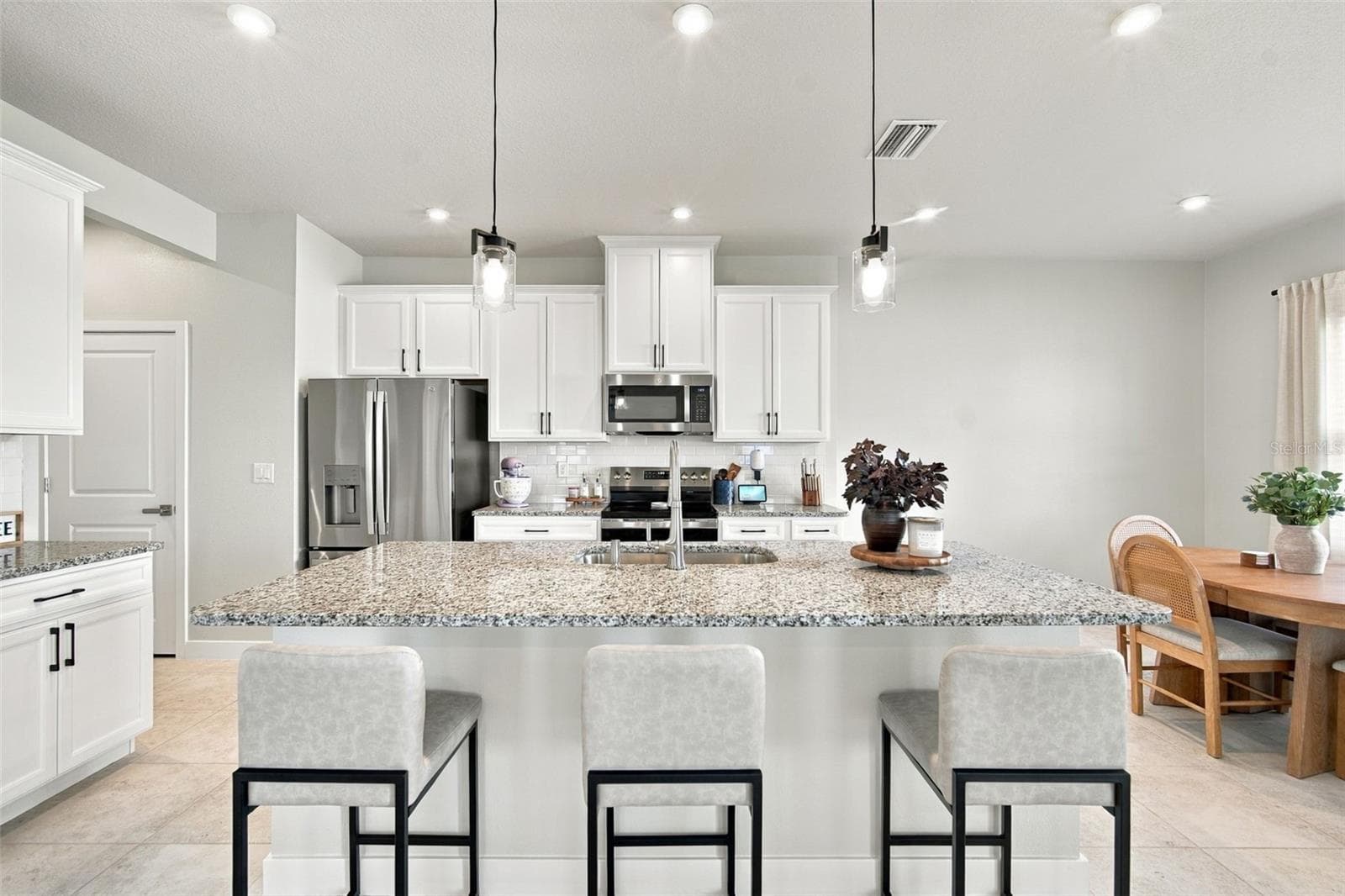 Single Family Residence at 2573 WHITE LADYFISH RD, WIMAUMA, photo 13 of 58