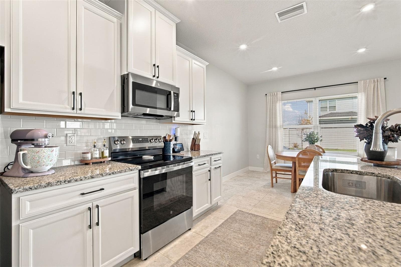 Single Family Residence at 2573 WHITE LADYFISH RD, WIMAUMA, photo 17 of 58