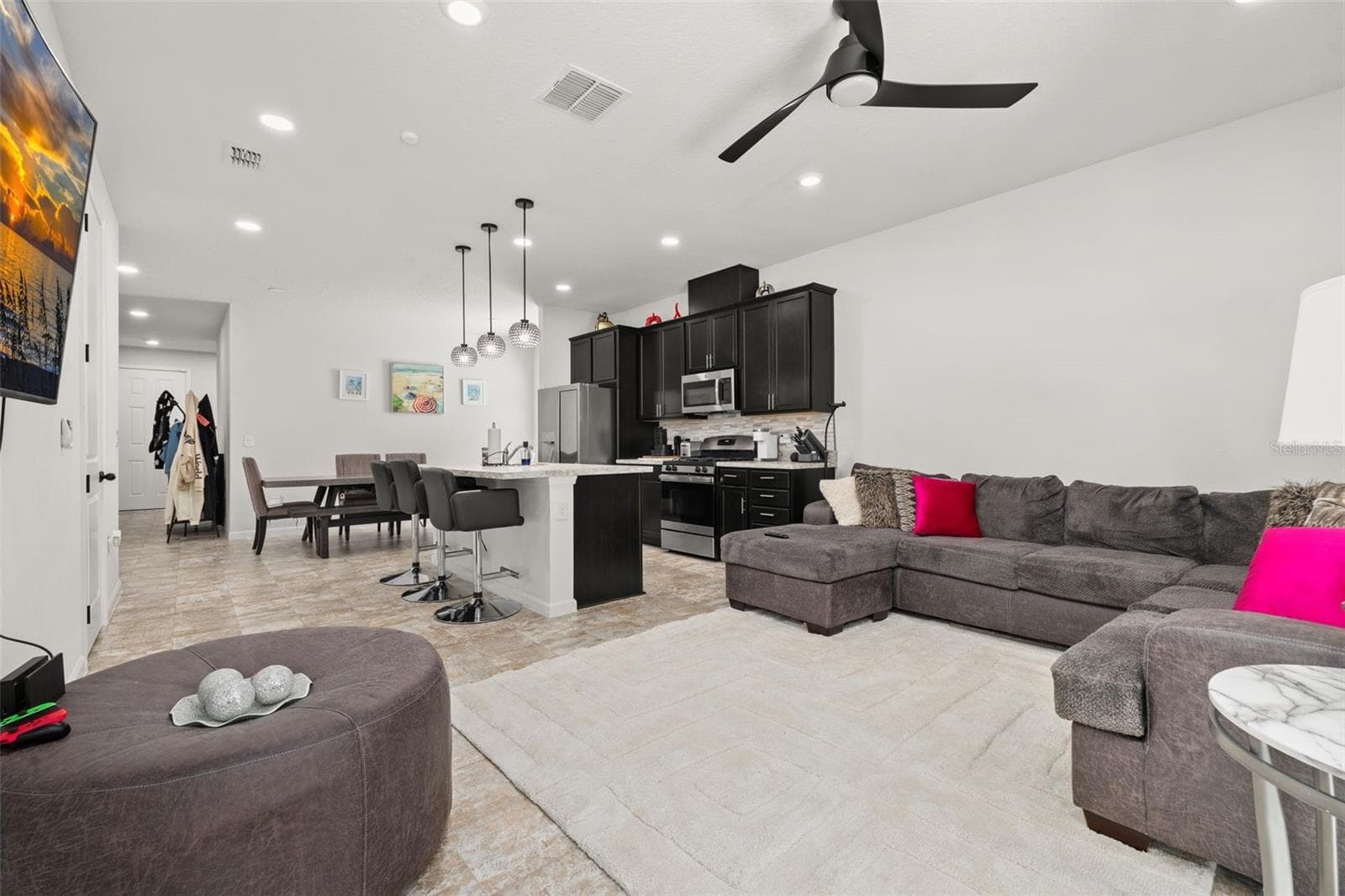 Single Family Residence at 5240 MEADOW SONG DR, OKAHUMPKA, photo 14 of 54