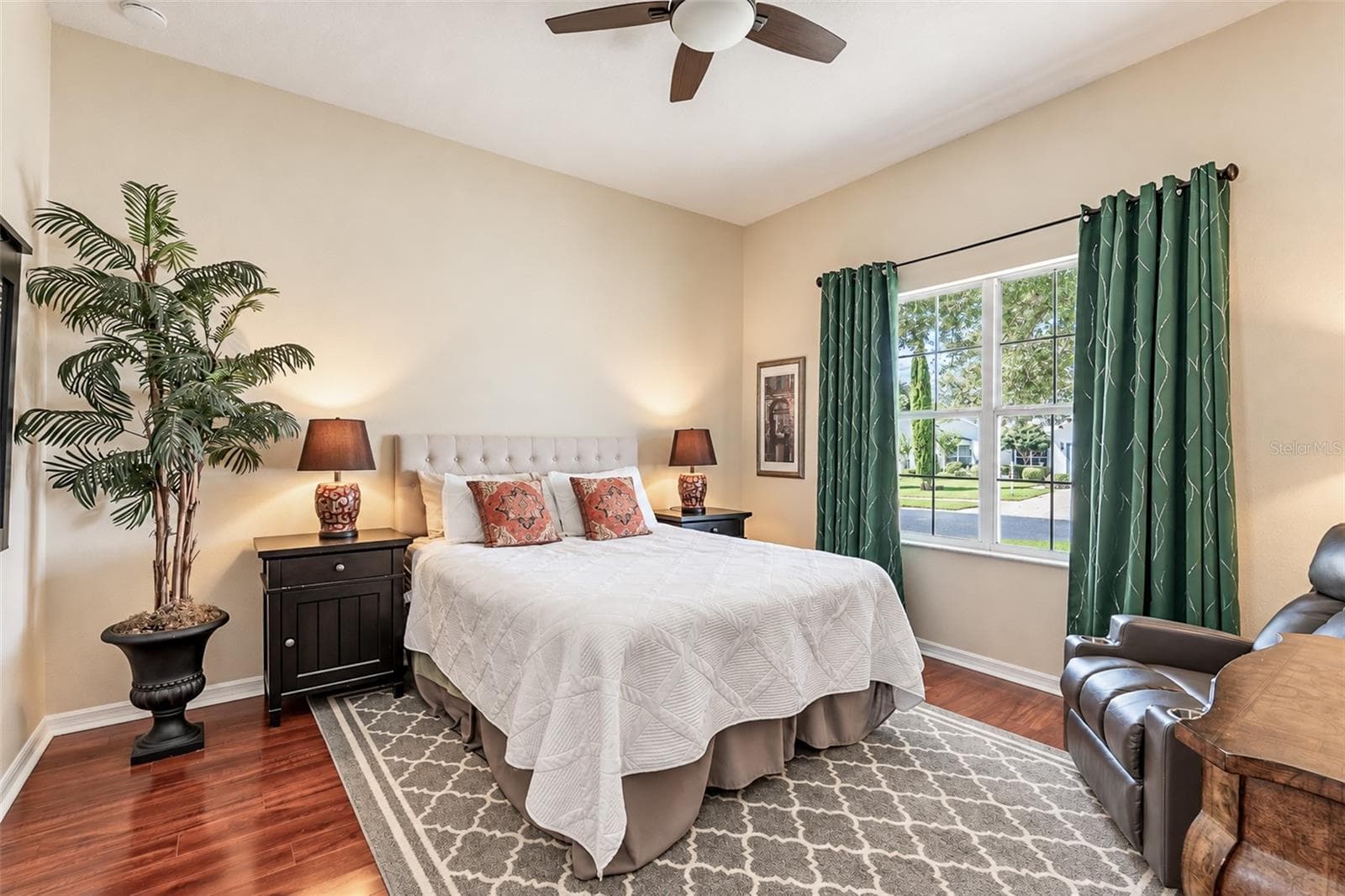 Single Family Residence at 25520 MAUREPAS LN, LEESBURG, photo 25 of 31