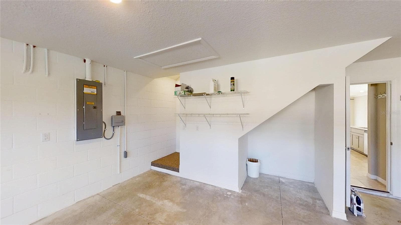 GARAGE TO WALK WAY - 9818 SW 99TH LOOP, OCALA