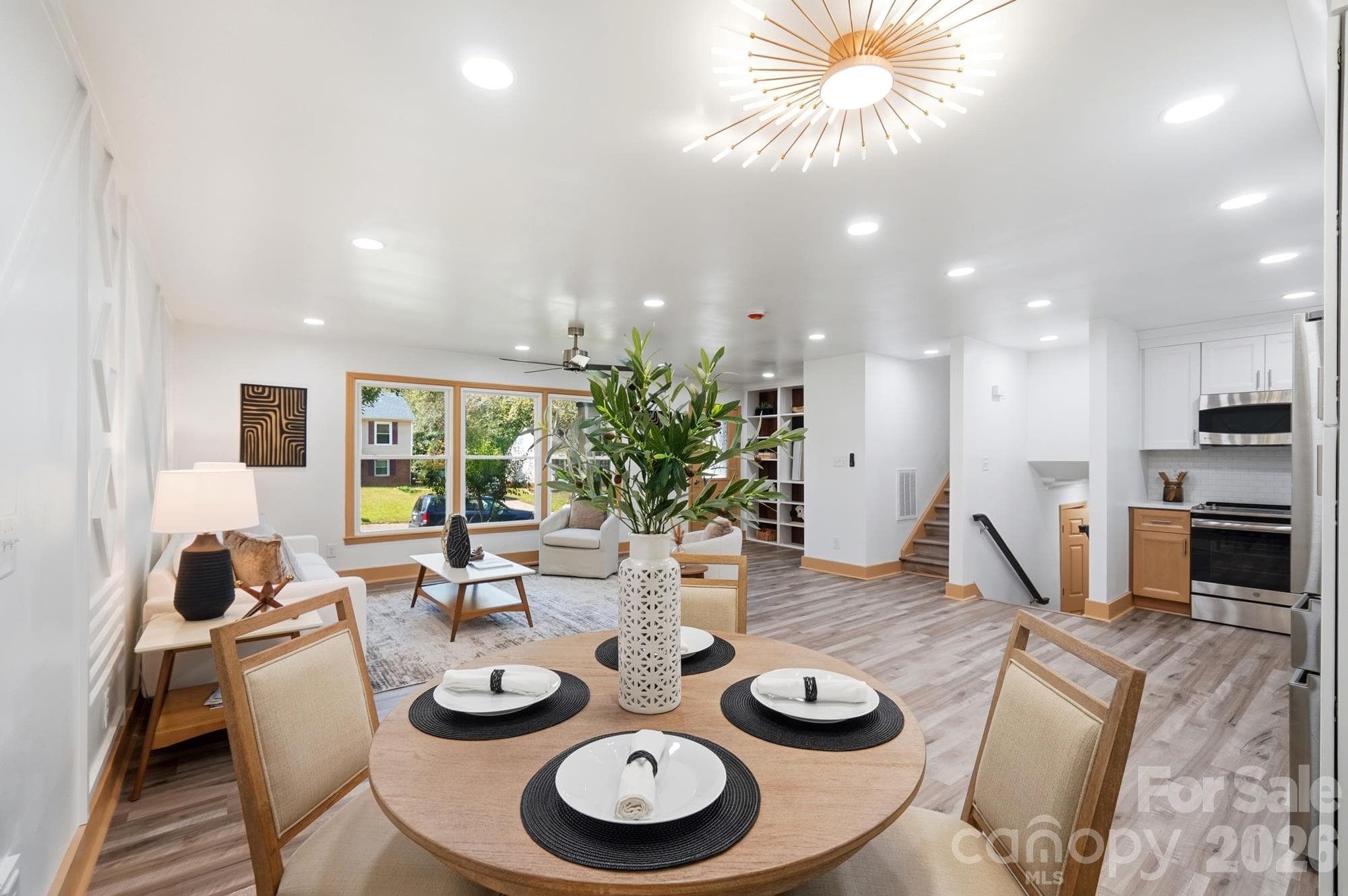 Single Family Residence at 6131 Coach Hill Lane, Charlotte, photo 11 of 43