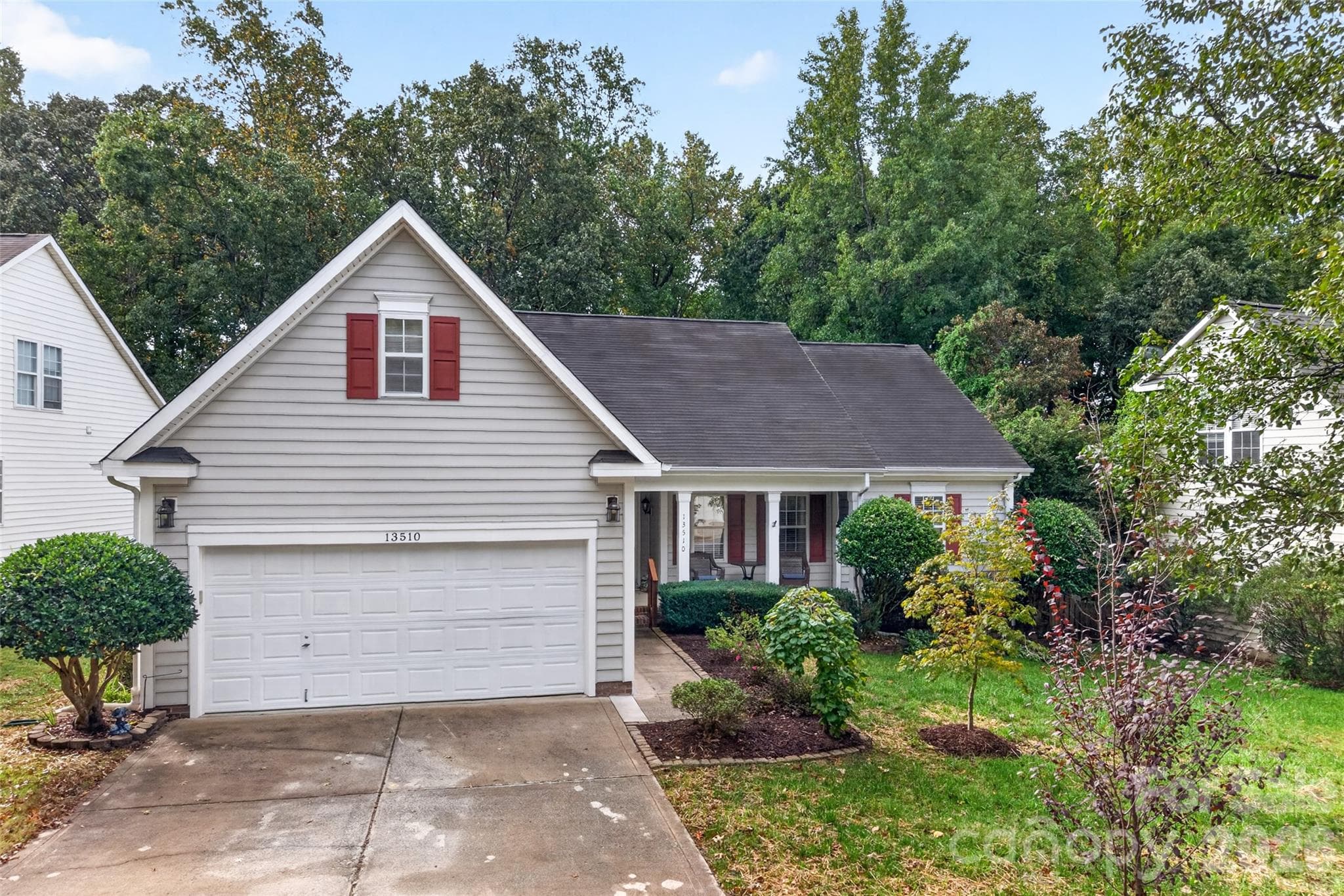 Single Family Residence at 13510 Damson Drive, Huntersville, photo 3 of 45