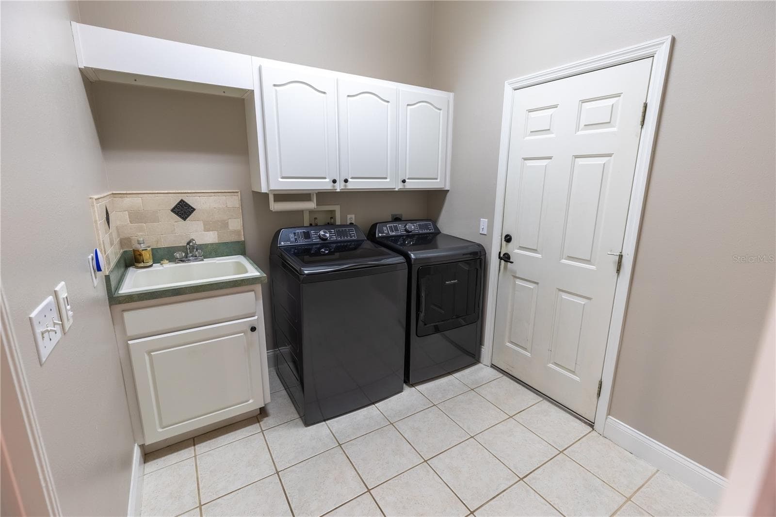 Single Family Residence at 8917 EAGLE WATCH DR, RIVERVIEW, photo 22 of 48