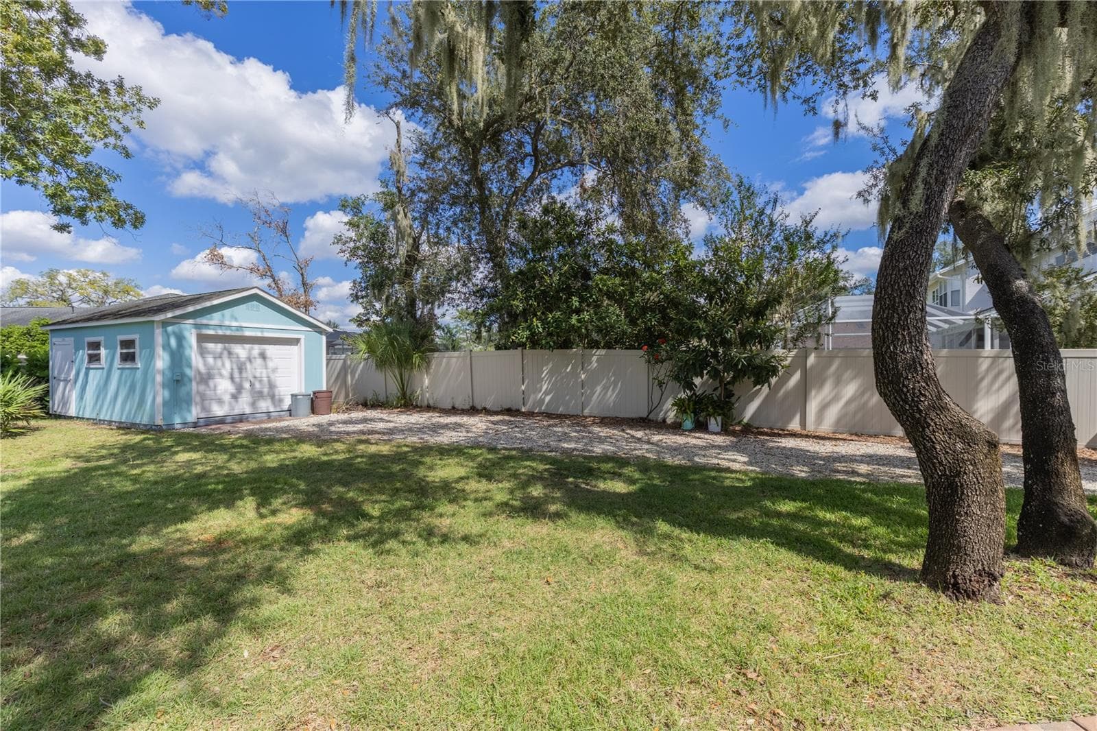 Additional detached garage - 8917 EAGLE WATCH DR, RIVERVIEW