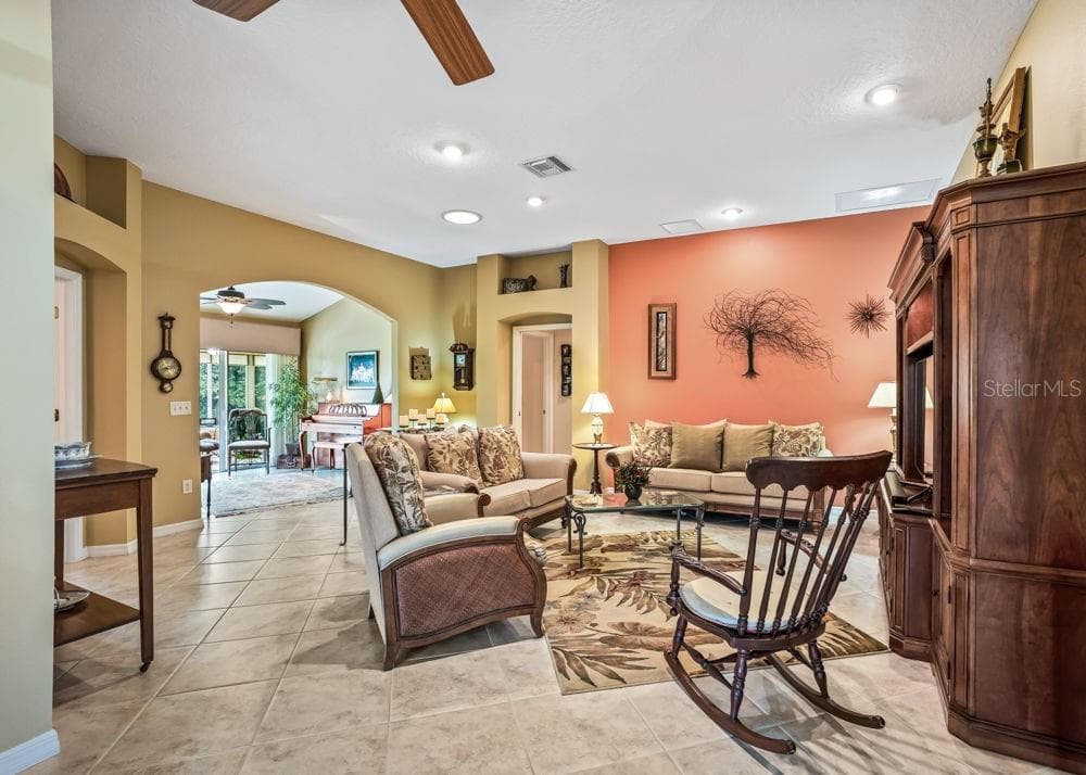 Single Family Residence at 17972 SE 88TH CASCADE CT, THE VILLAGES, photo 9 of 50