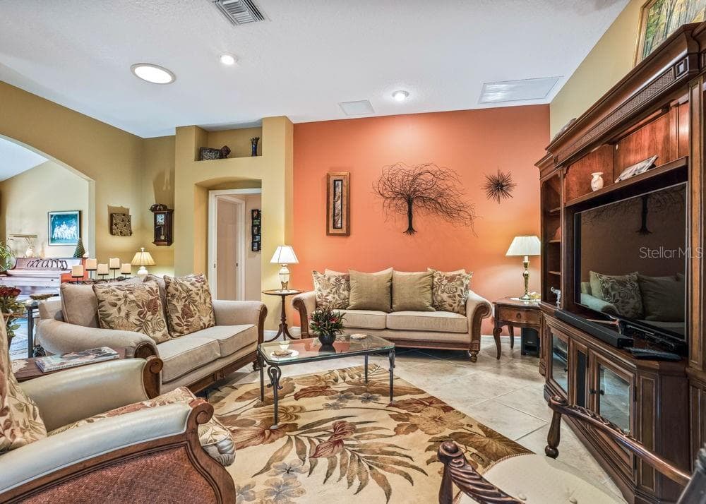 Single Family Residence at 17972 SE 88TH CASCADE CT, THE VILLAGES, photo 10 of 50