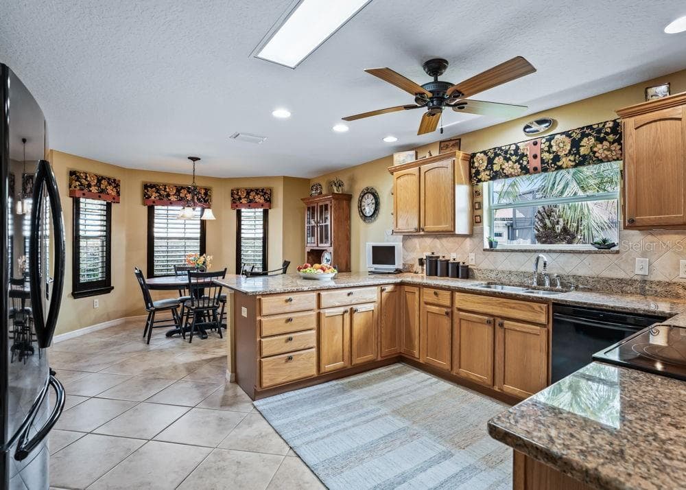 Single Family Residence at 17972 SE 88TH CASCADE CT, THE VILLAGES, photo 15 of 50