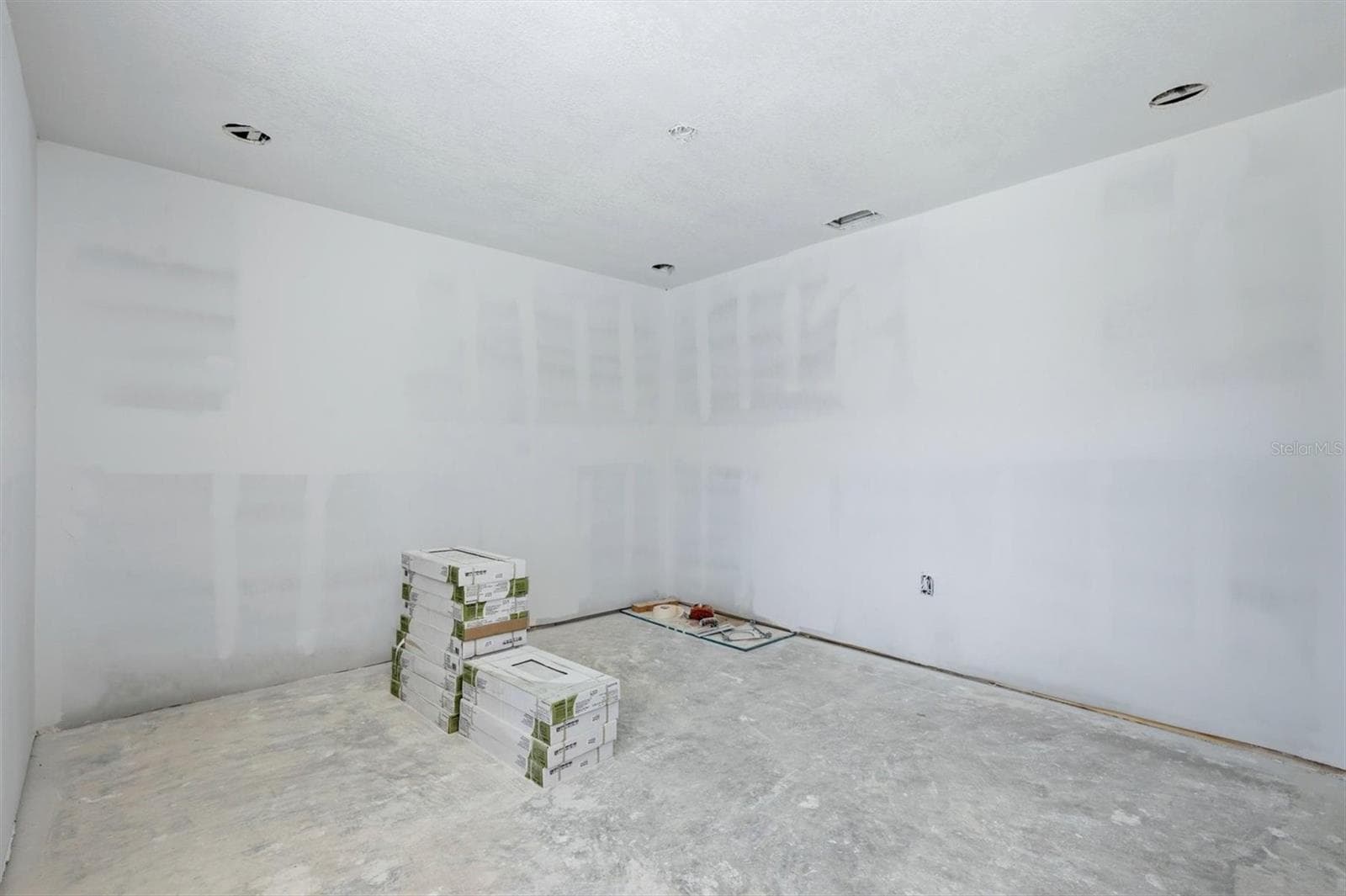 Single Family Residence at 436 MATARES DR, PUNTA GORDA, photo 42 of 61
