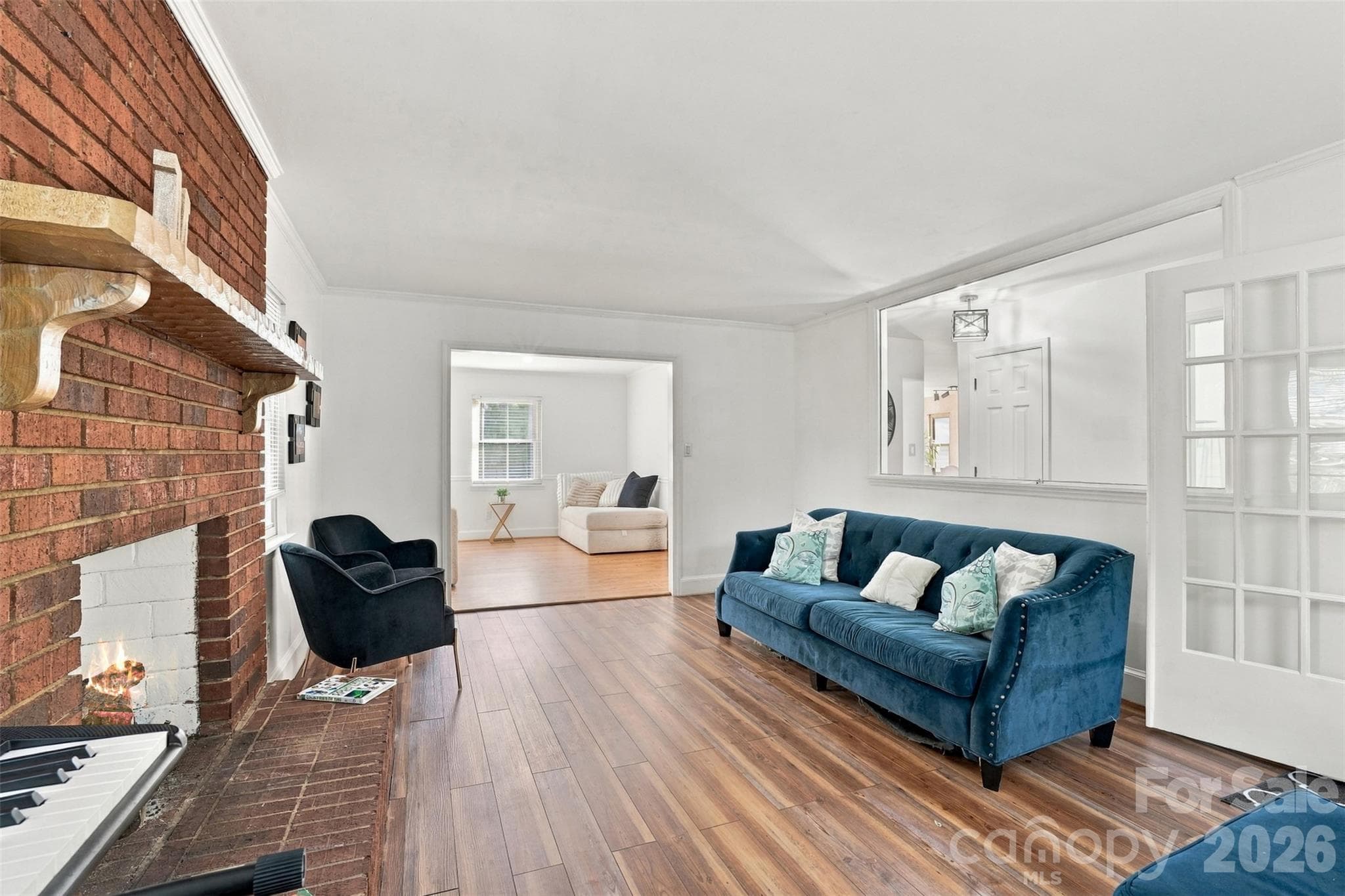 Single Family Residence at 4206 Foxmoor Drive, Charlotte, photo 6 of 48