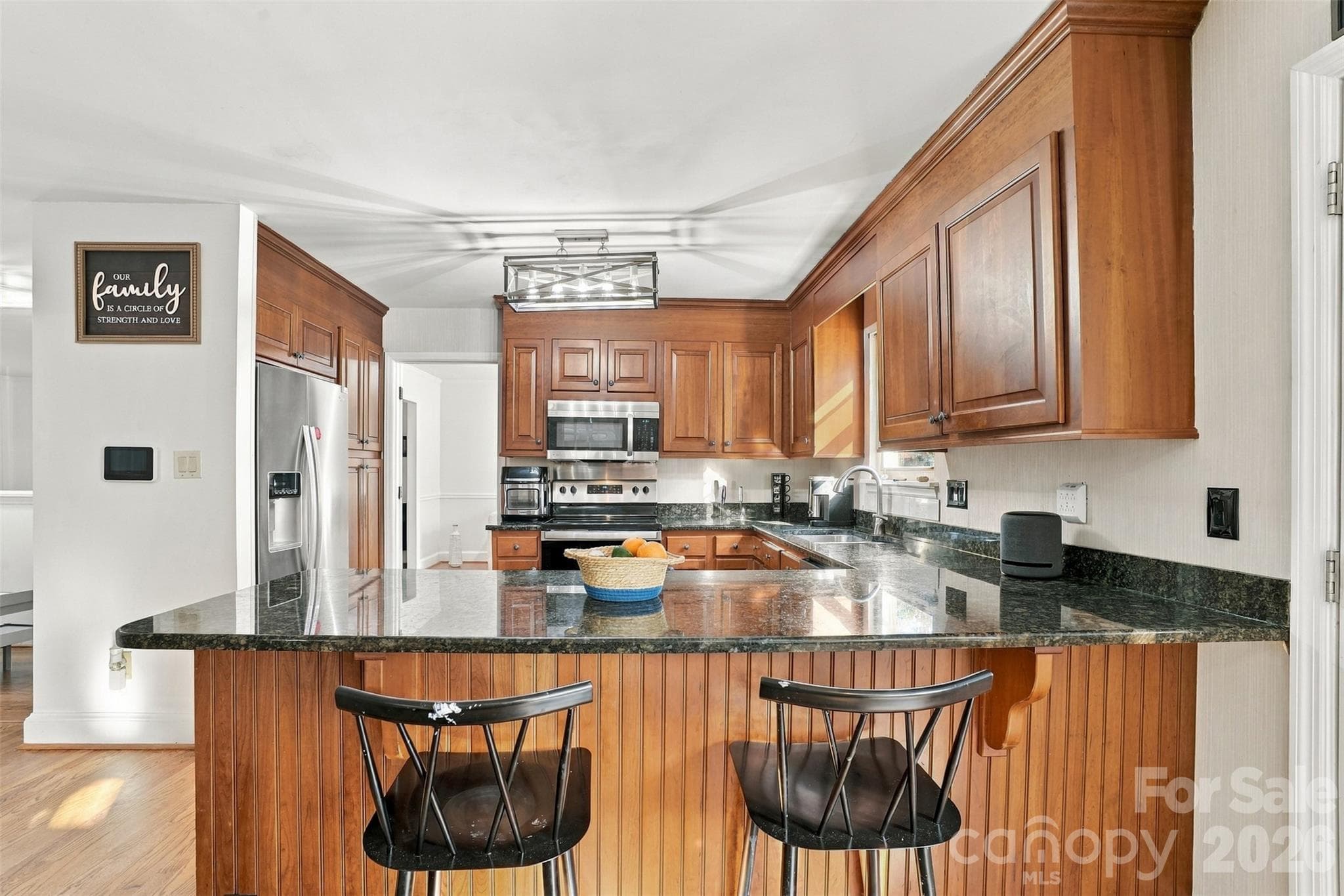 Breakfast bar - 4206 Foxmoor Drive, Charlotte