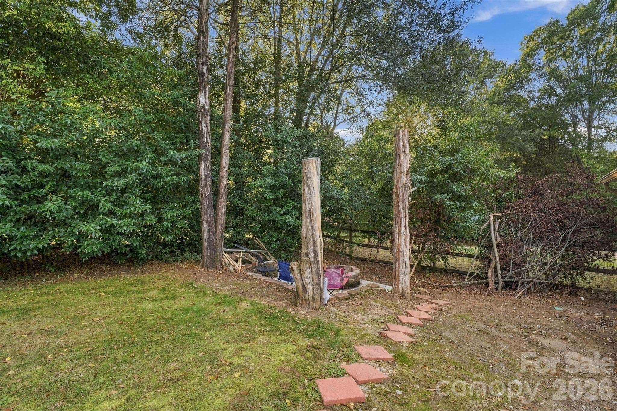 Single Family Residence at 4206 Foxmoor Drive, Charlotte, photo 42 of 48
