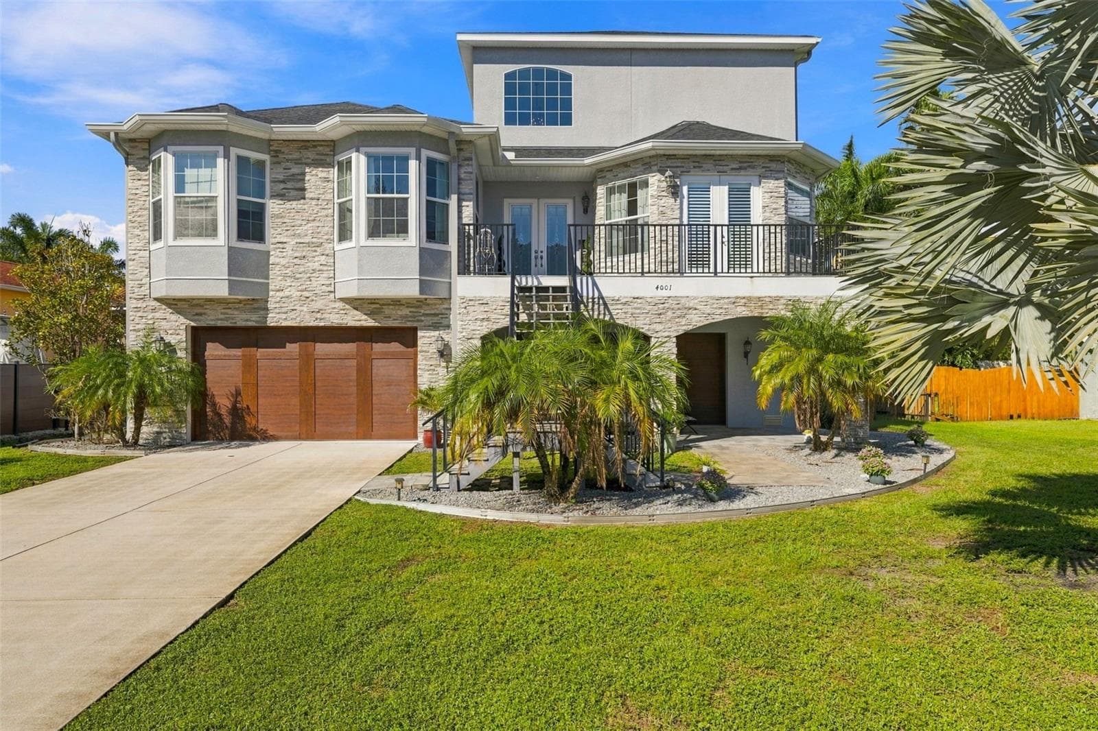 Single Family Residence at 4001 42ND ST S, ST PETERSBURG, photo 2 of 68