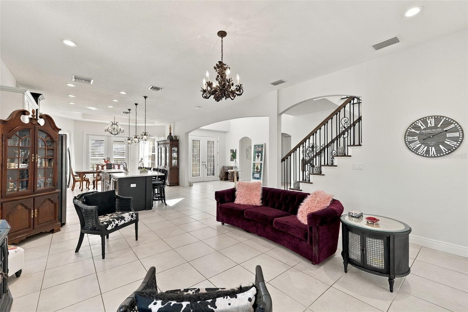 Single Family Residence at 4001 42ND ST S, ST PETERSBURG, photo 5 of 68