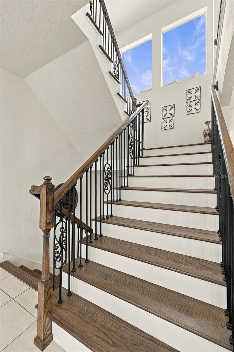 Single Family Residence at 4001 42ND ST S, ST PETERSBURG, photo 28 of 68