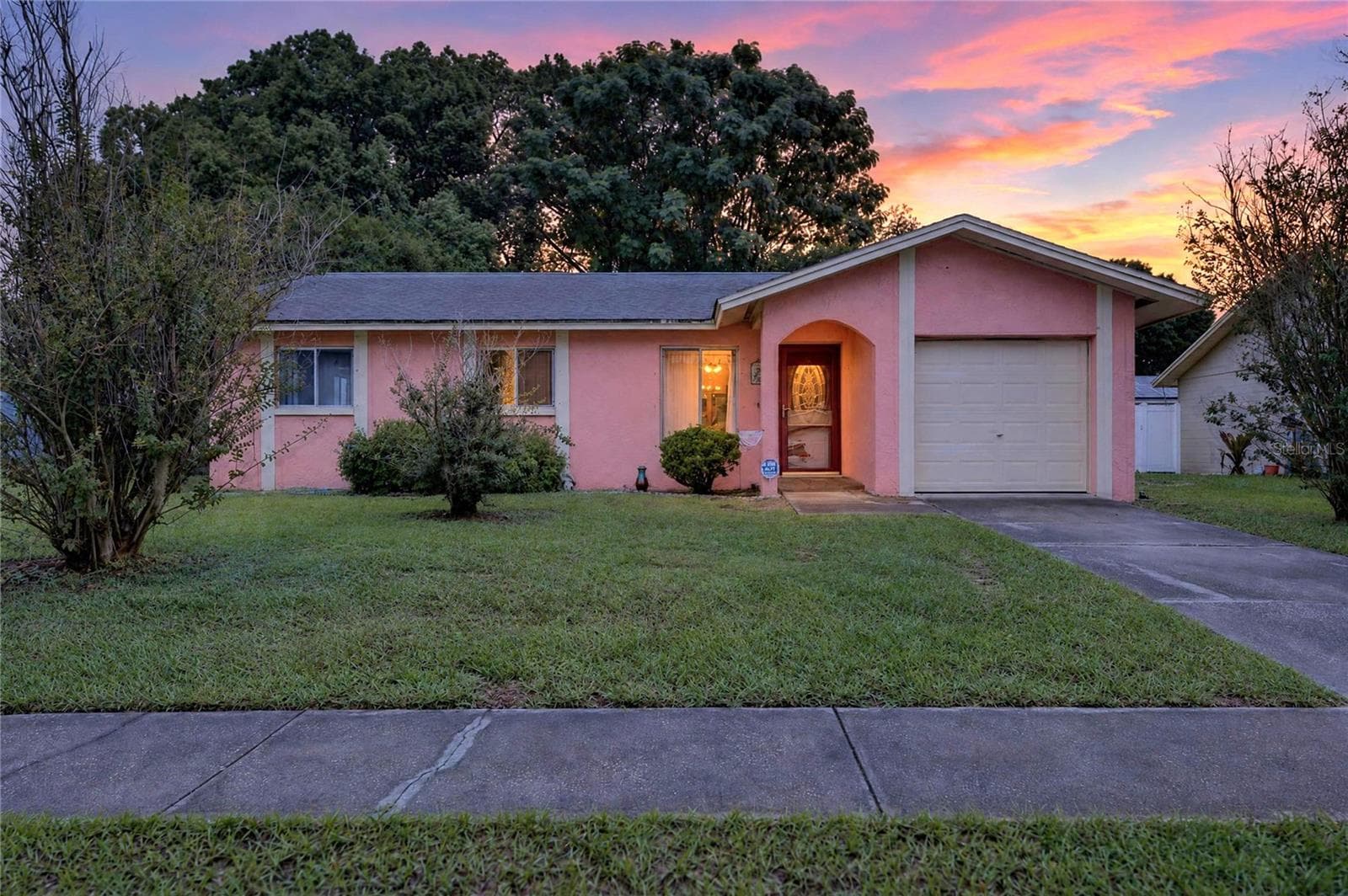 332 BRANDYWINE DR