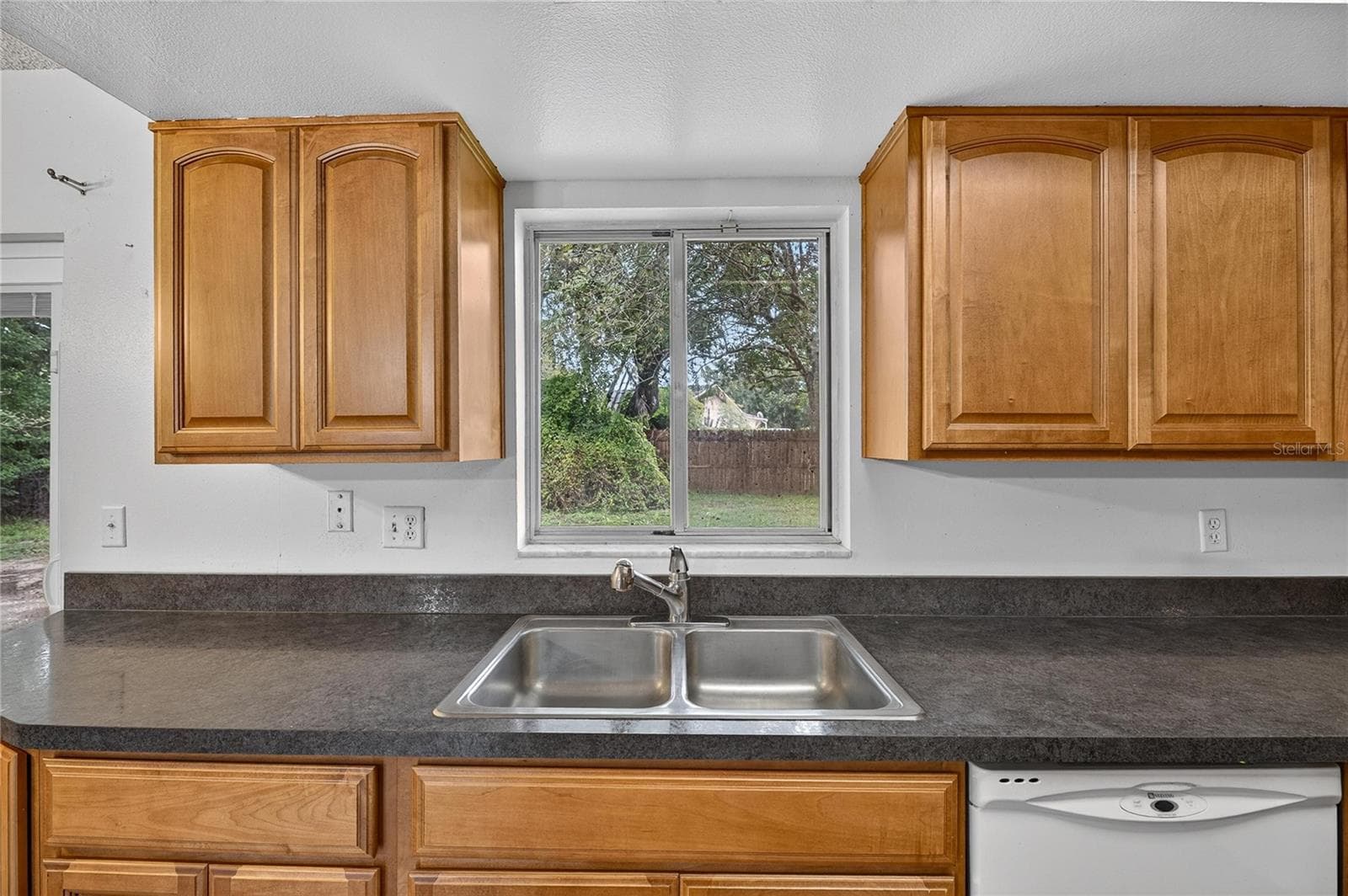 Single Family Residence at 332 BRANDYWINE DR, VALRICO, photo 15 of 38