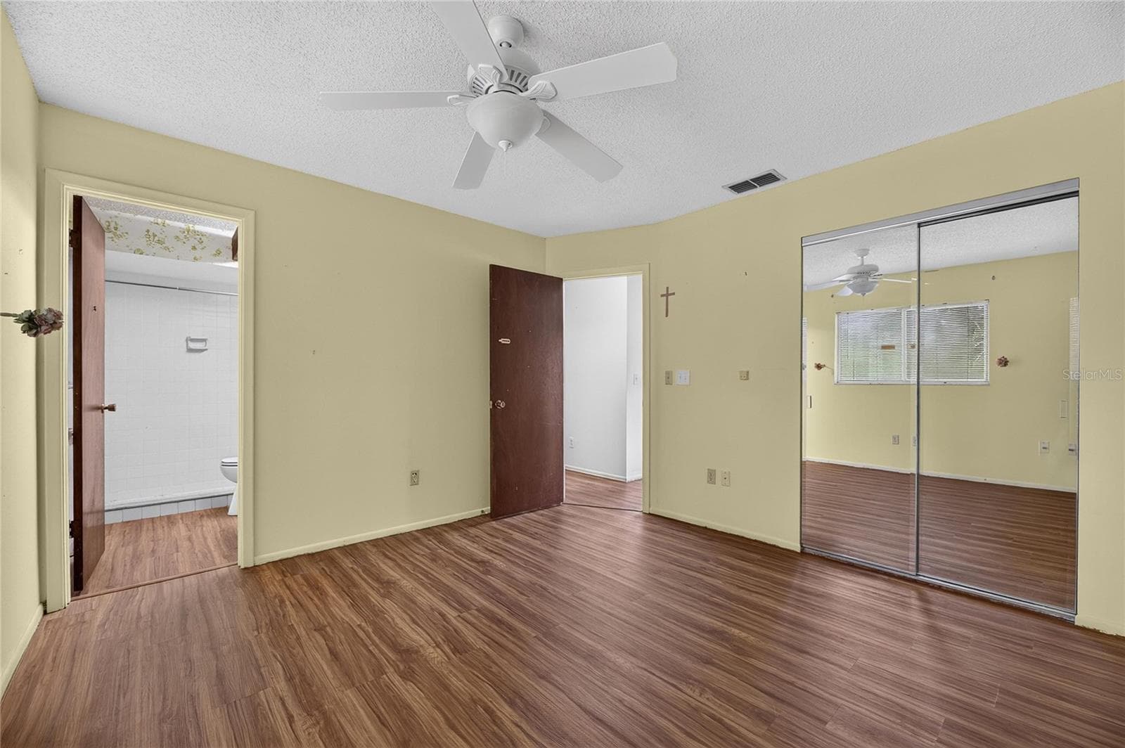 Single Family Residence at 332 BRANDYWINE DR, VALRICO, photo 21 of 38