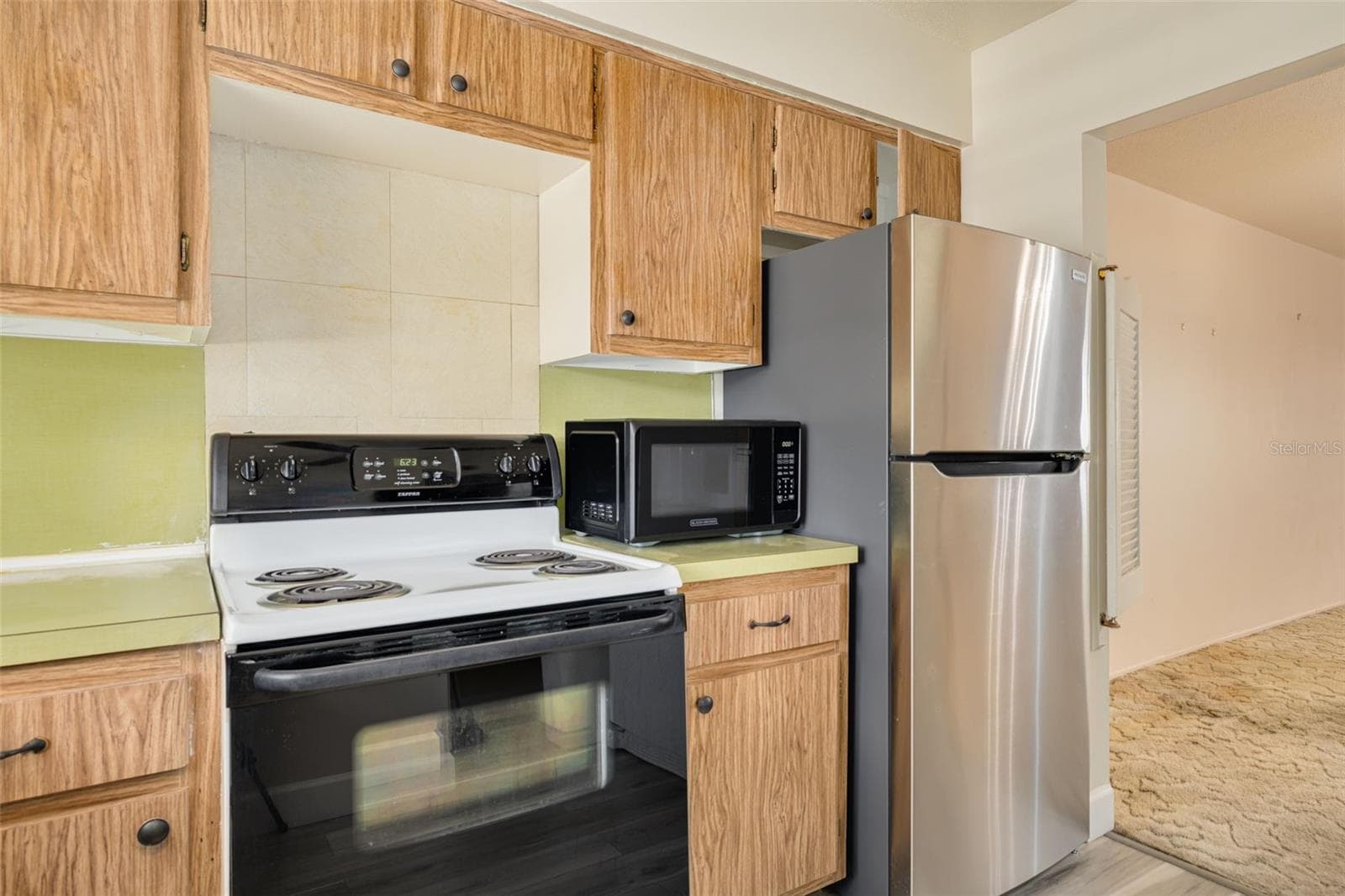 Kitchen - 211 PASADENA AVE N #206, ST PETERSBURG