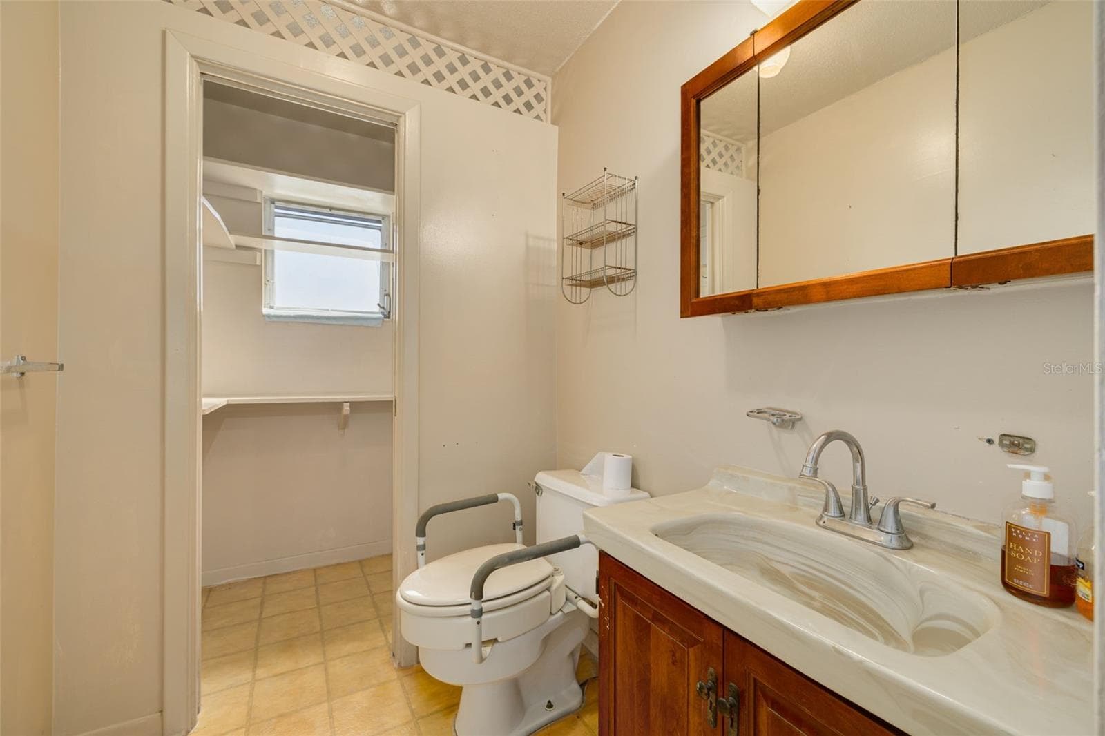 Primary Half Bath and Storage - 211 PASADENA AVE N #206, ST PETERSBURG