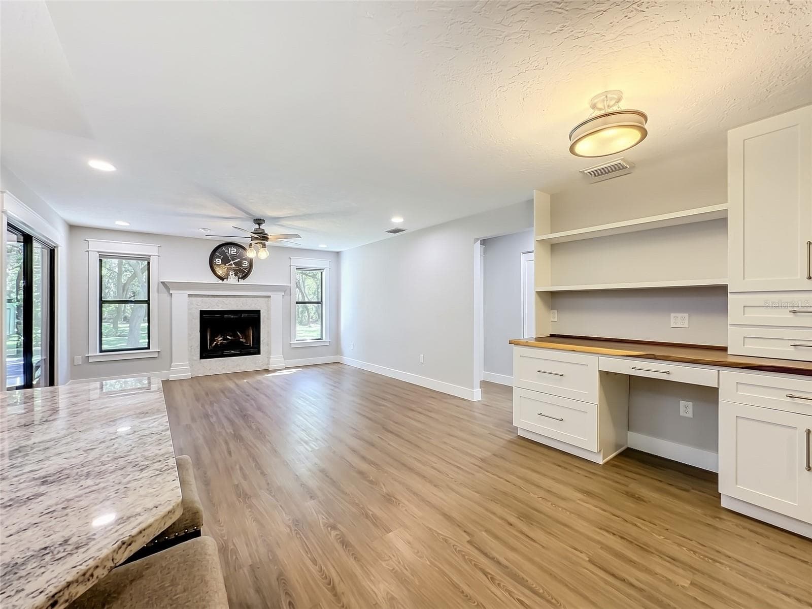 Single Family Residence at 1115 MILL RUN E, BRADENTON, photo 6 of 61