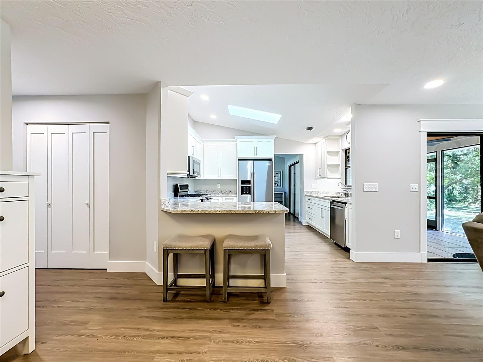 Single Family Residence at 1115 MILL RUN E, BRADENTON, photo 15 of 61