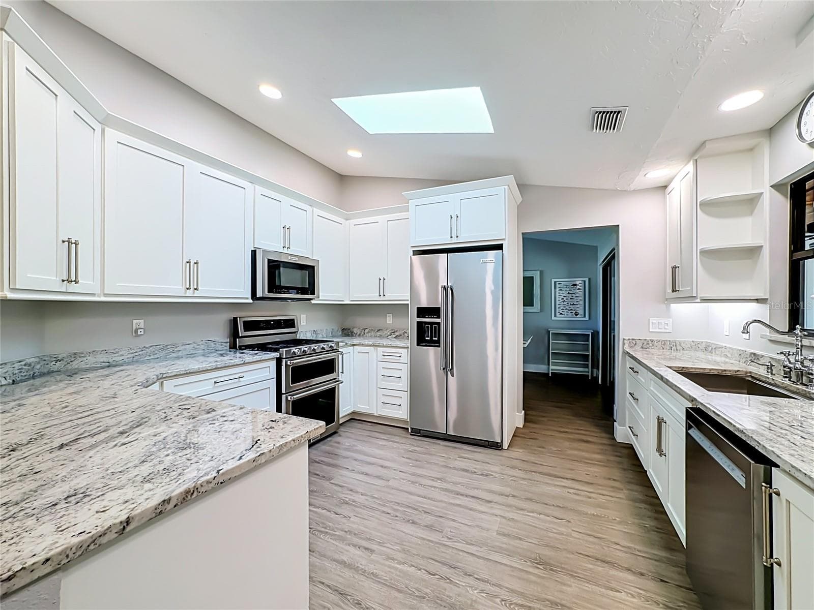 Single Family Residence at 1115 MILL RUN E, BRADENTON, photo 17 of 61