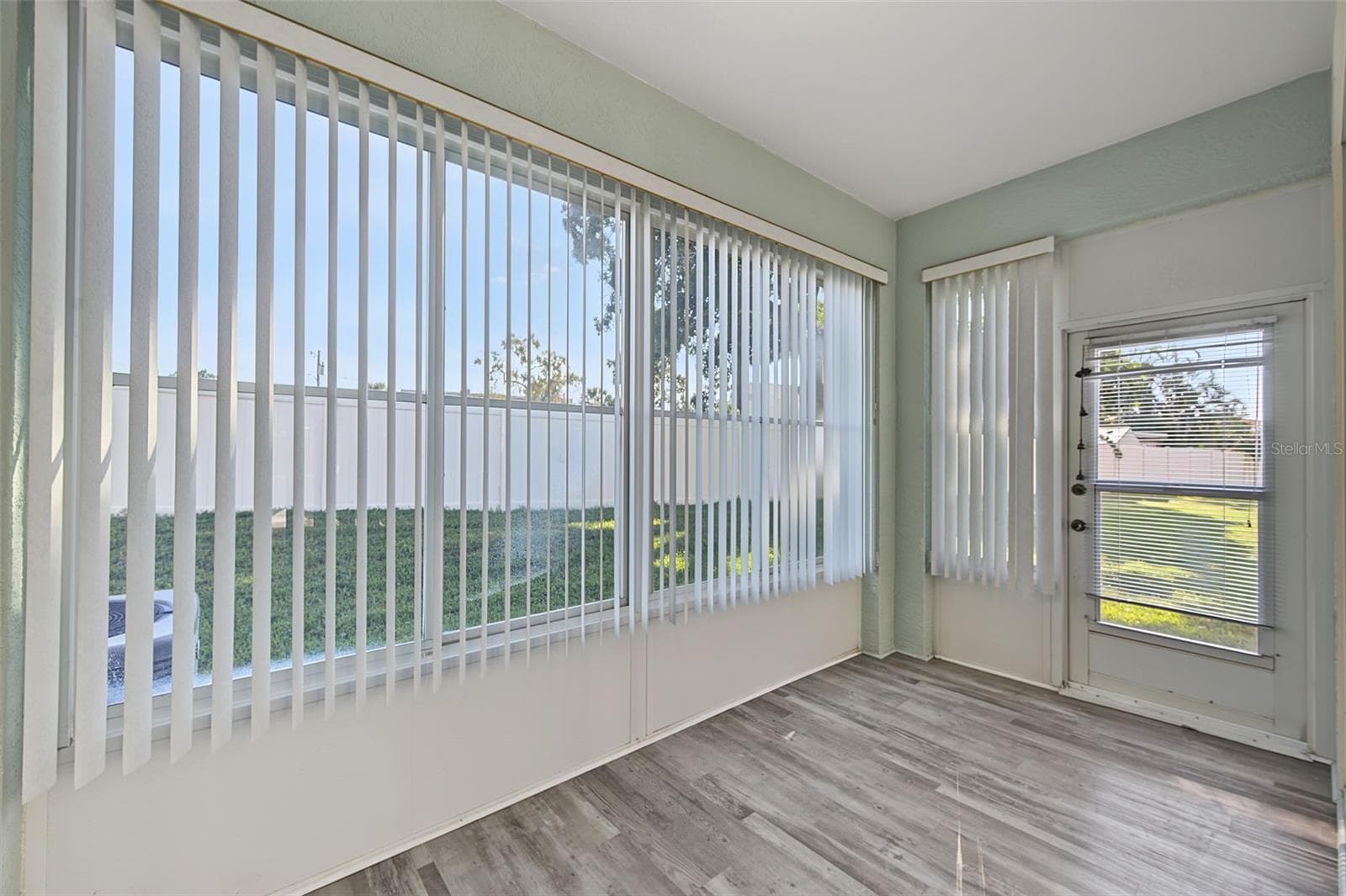 Enclosed Fl Room - 2555 NEWBERN DR, CLEARWATER