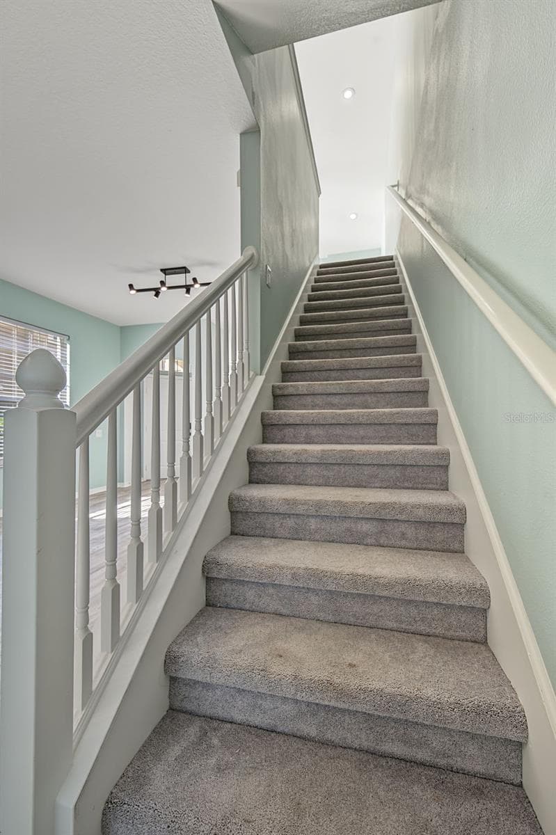 Stairway - 2555 NEWBERN DR, CLEARWATER