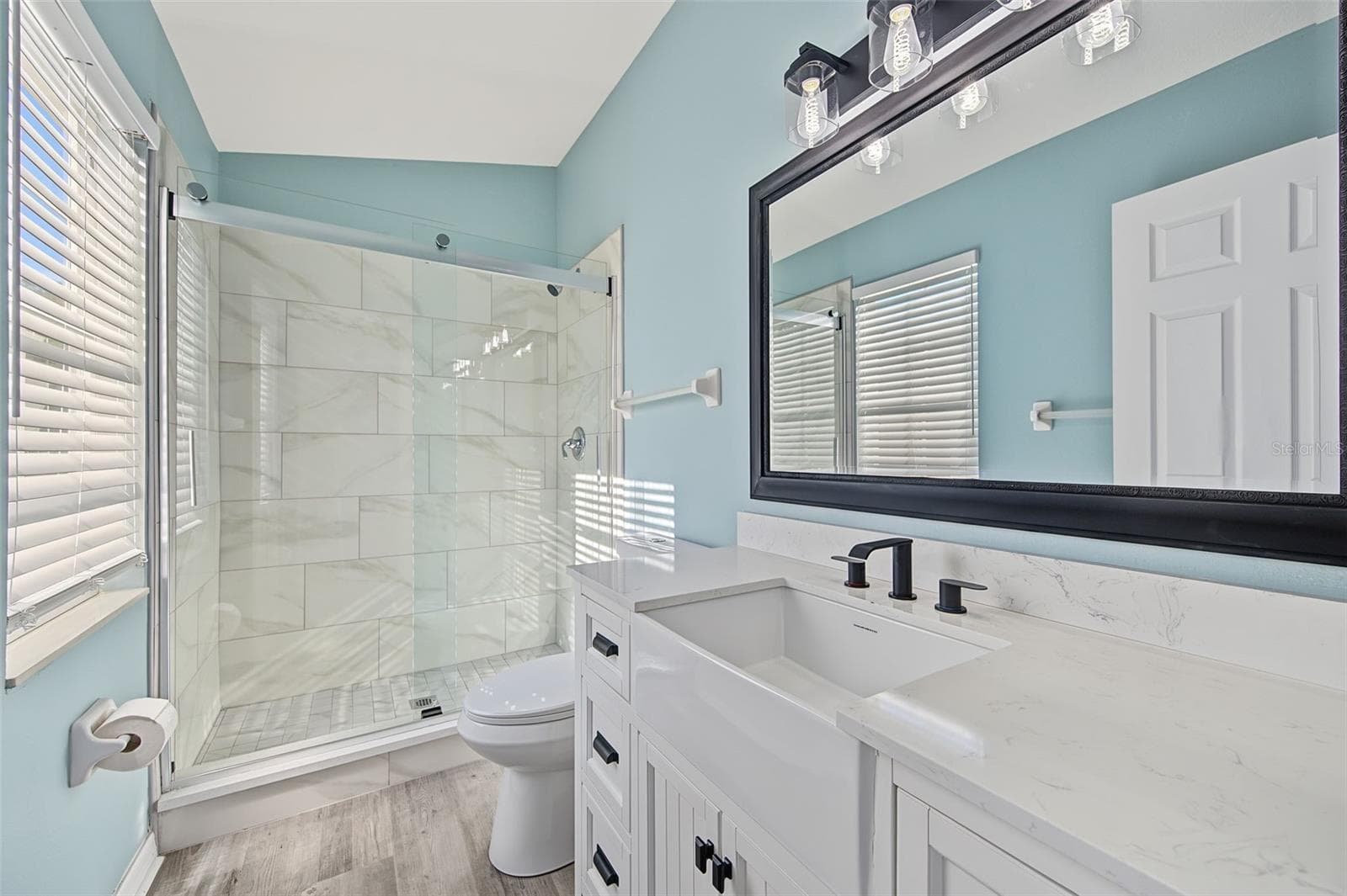 Primary Bathroom - 2555 NEWBERN DR, CLEARWATER