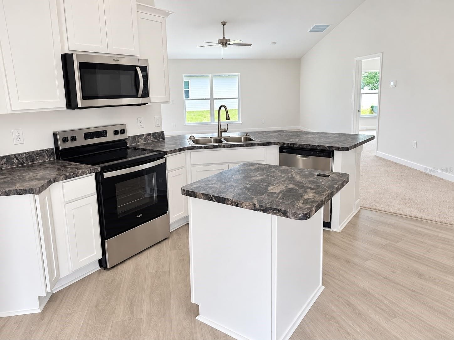 Single Family Residence at 280 HYACINTH CT, POINCIANA, photo 4 of 23