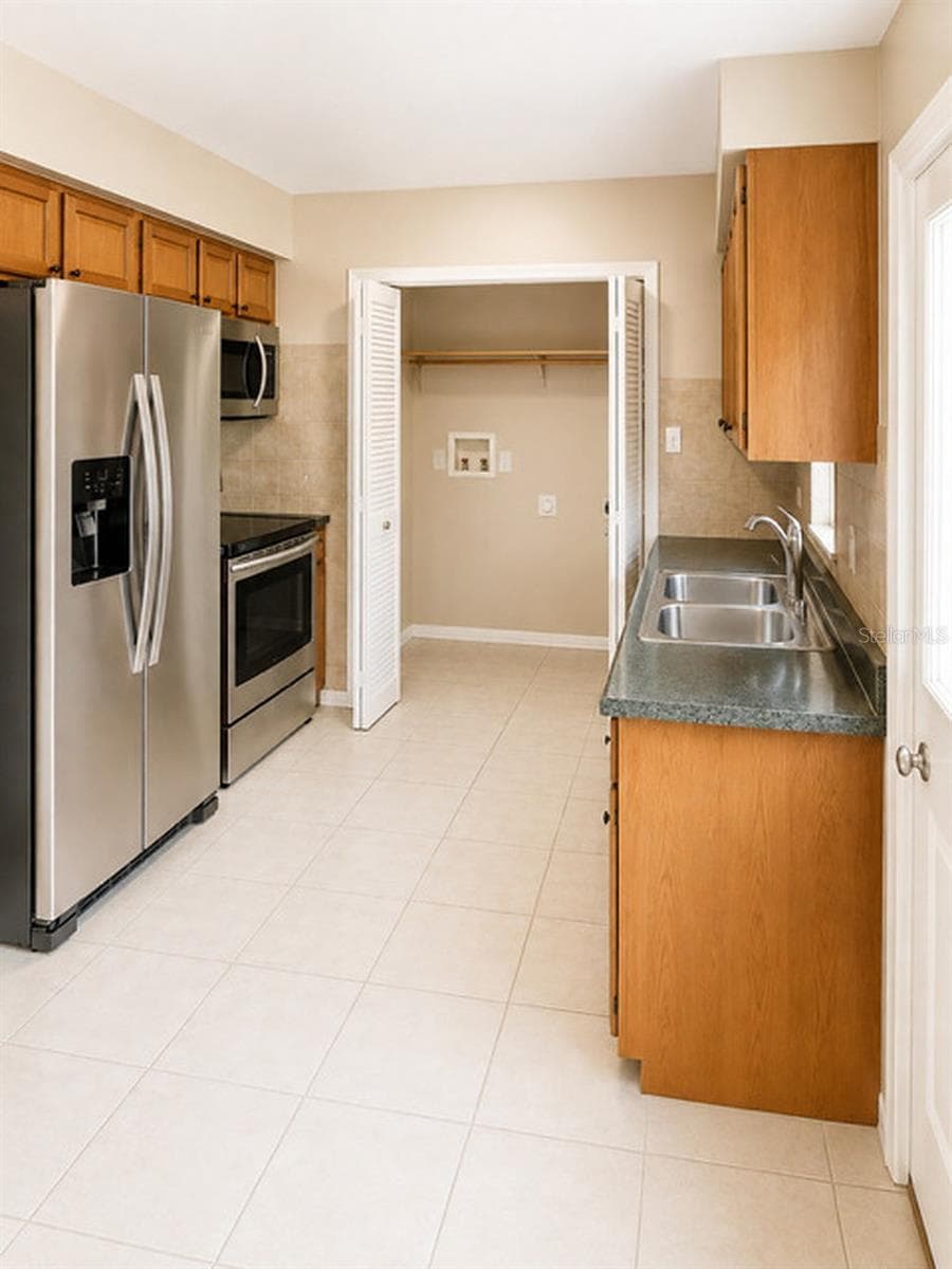 Triplex at 3052 PARK LN, DUNEDIN, photo 52 of 61
