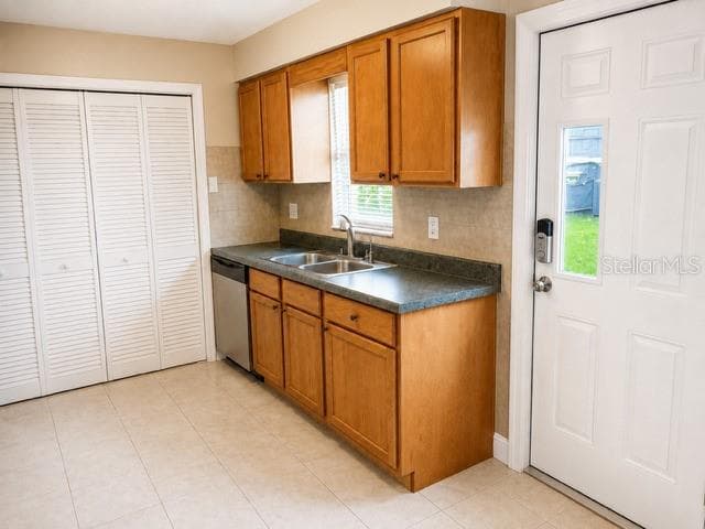 Triplex at 3052 PARK LN, DUNEDIN, photo 58 of 61